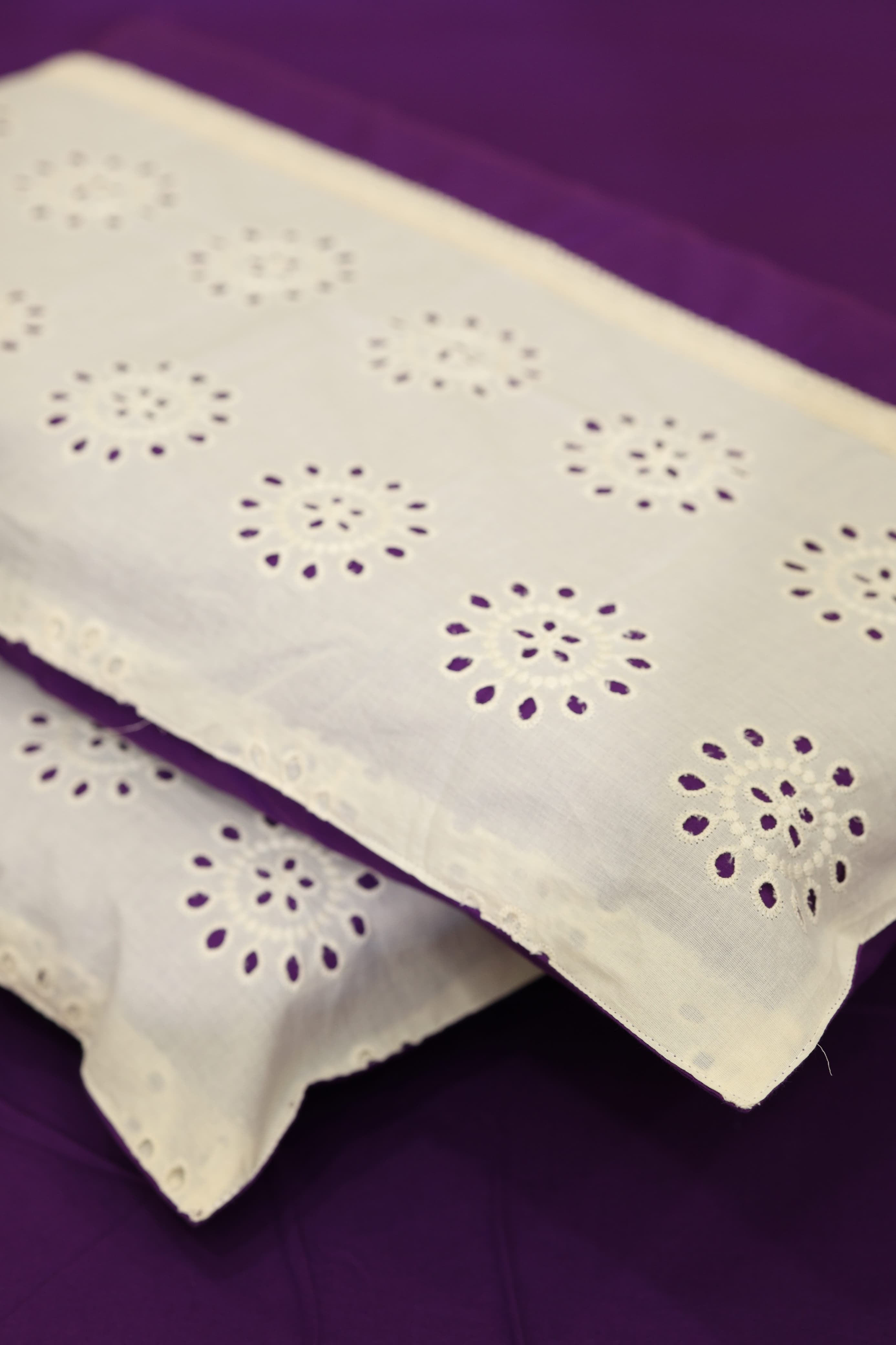 Bedsheets - Premium designer king bedsheets dd lace