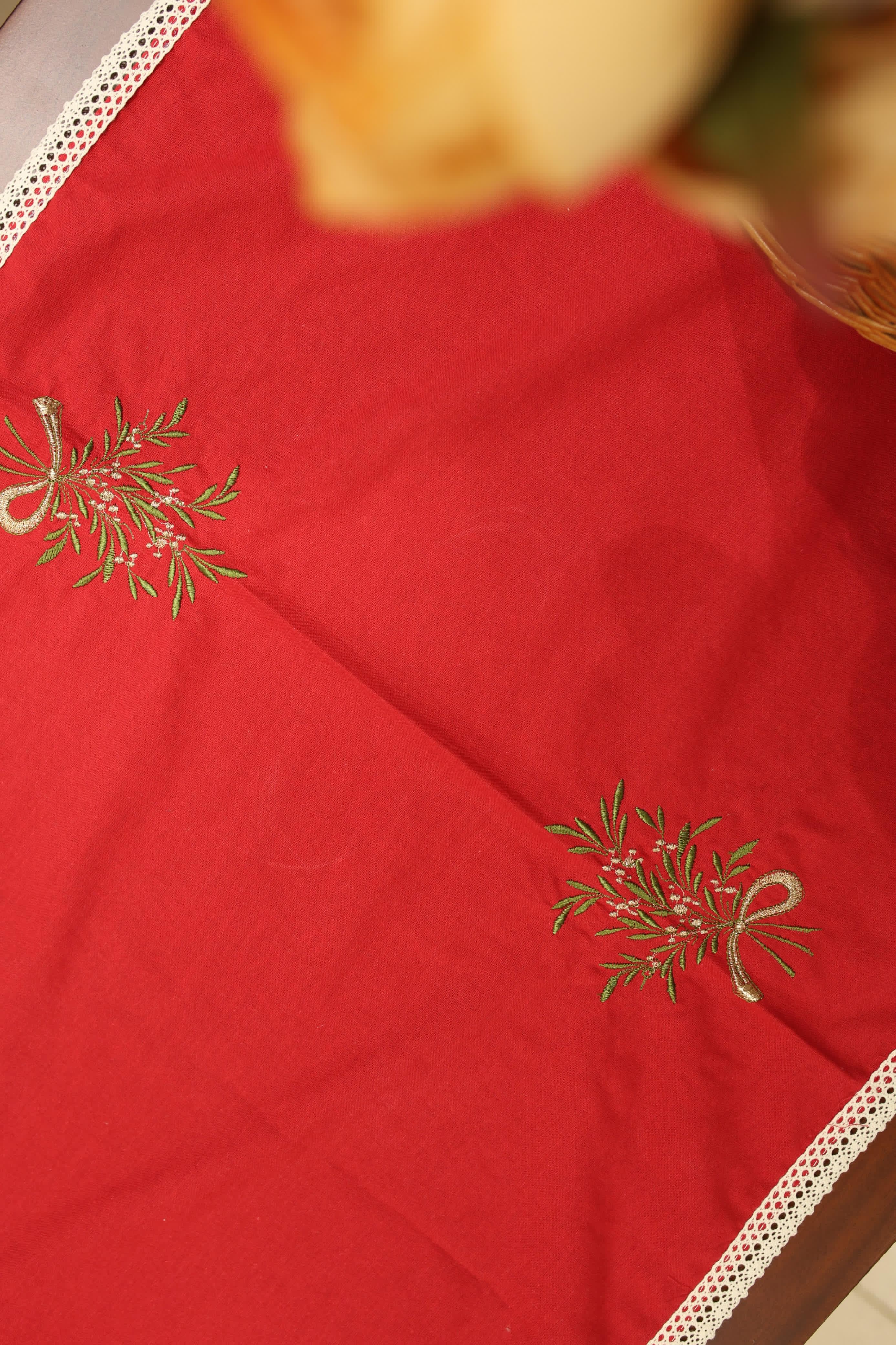 Table runner 8 seater :Xmas edition