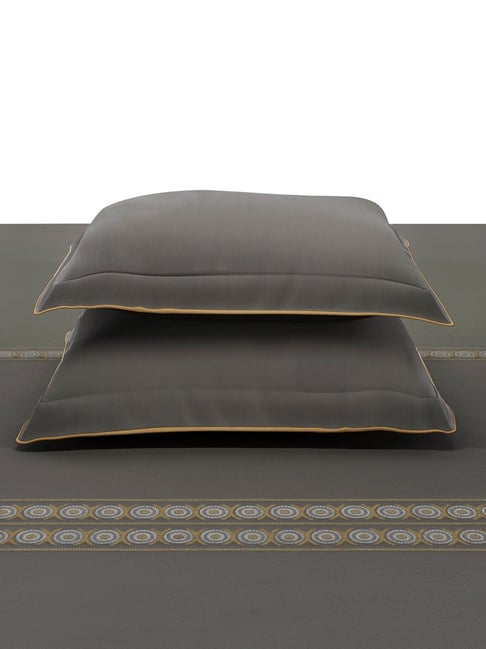 Bedsheets - King premium Machine Embroidery Bedsheet