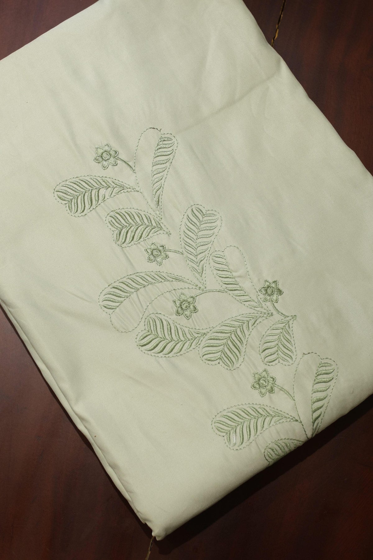 Elegant Embroidery Queen Bedsheet Set MEQ