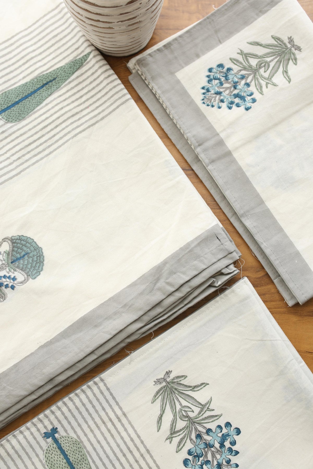 Bedsheets - Handblock queen rajwada print bedsheets