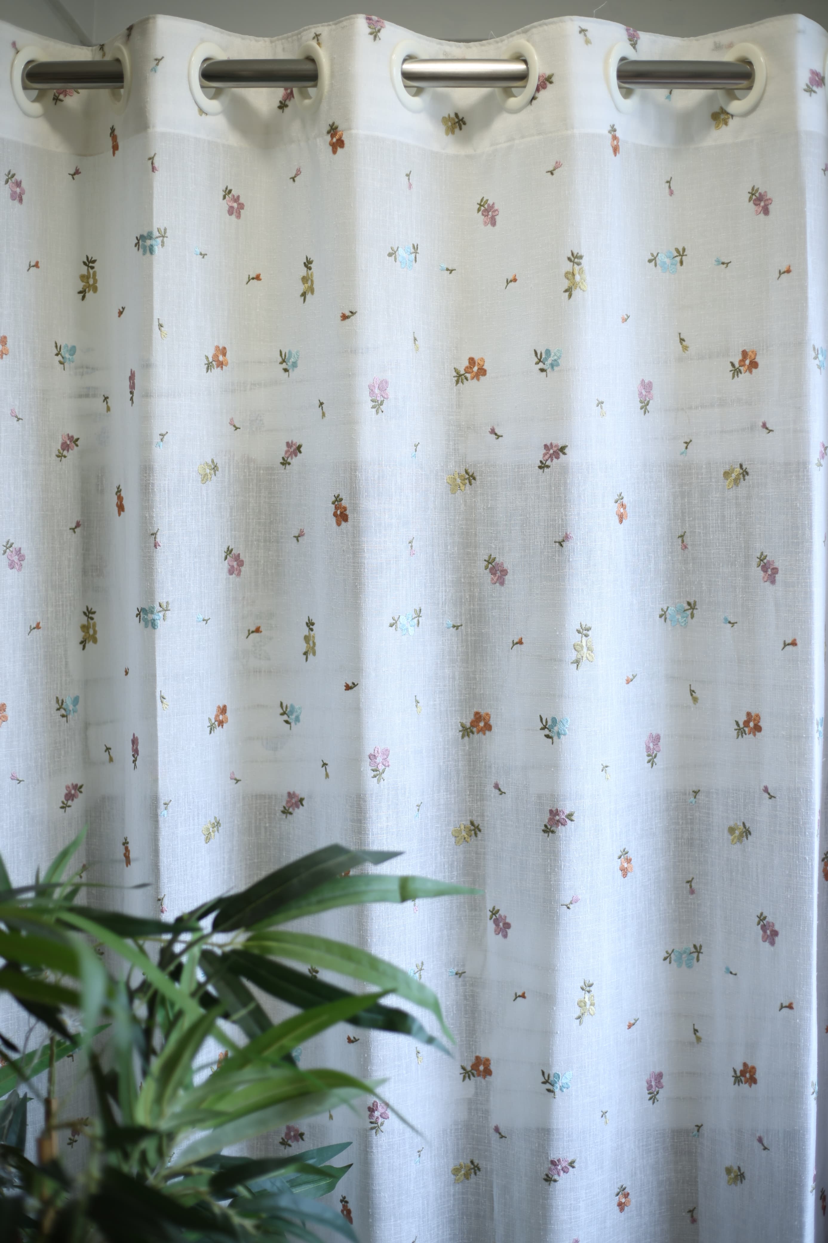 Curtains -Premium embroidered sheer curtain