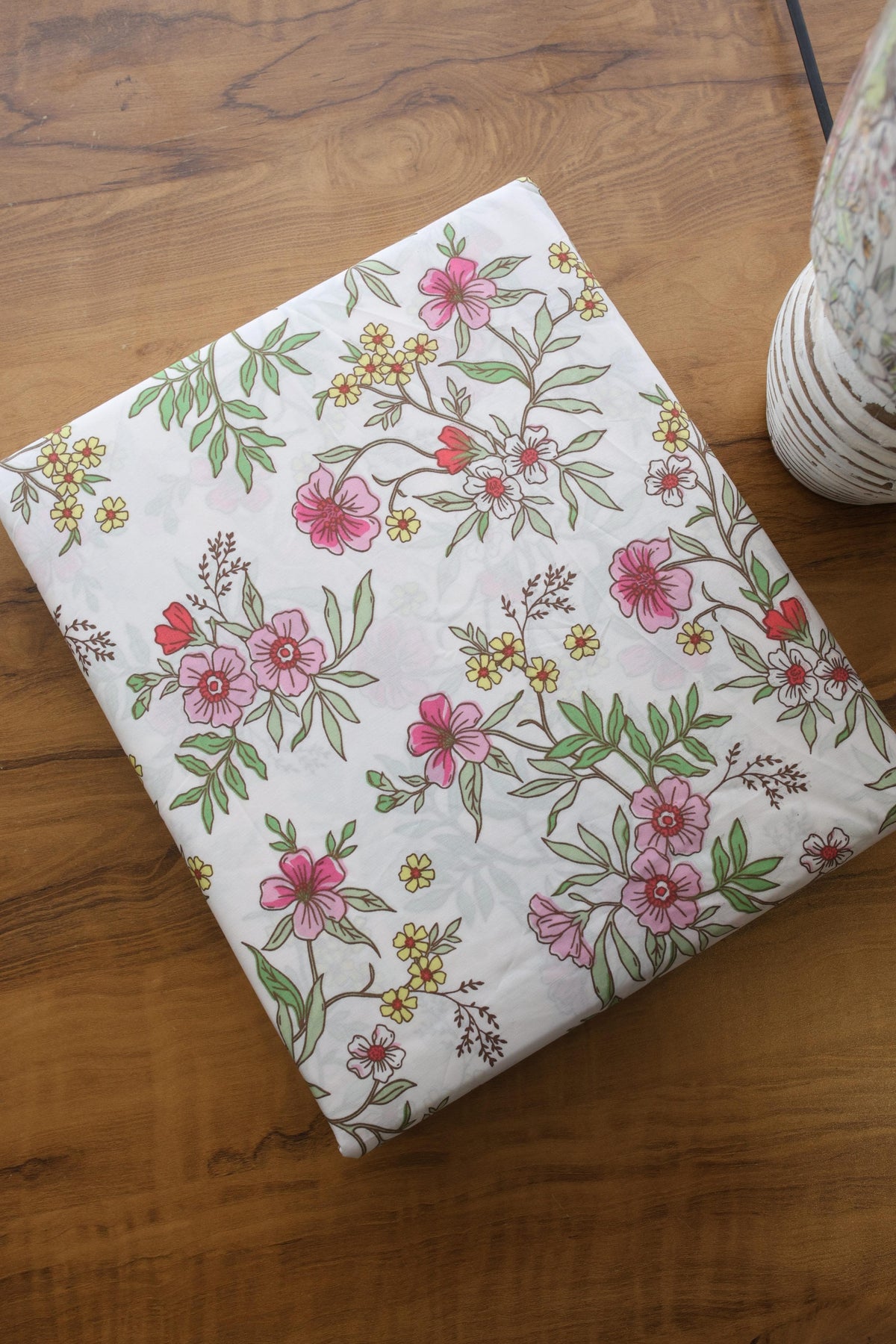 Bedsheets - King soft cotton floral bedsheets Vintana