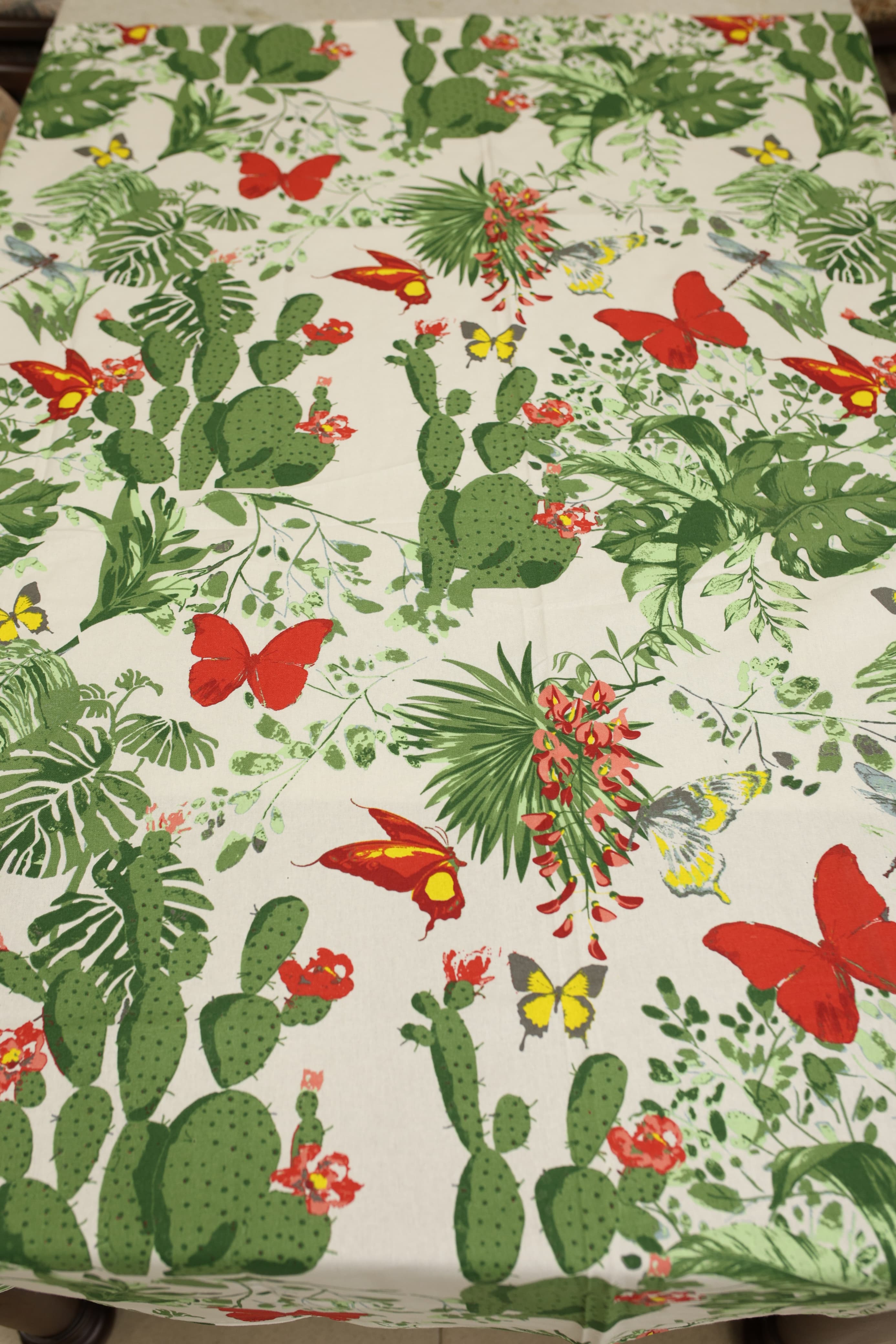 Table cloths - 4 seater Xmas edition