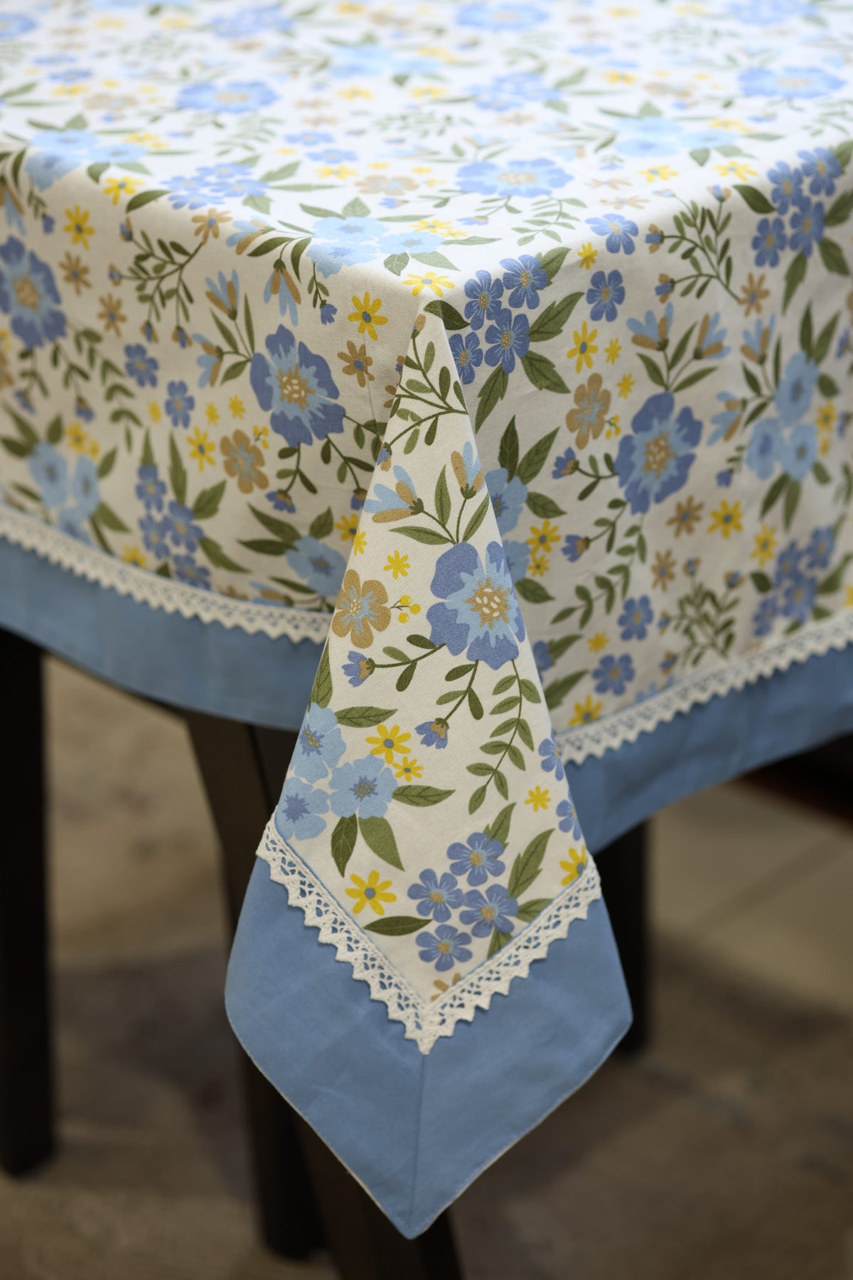 Table cloths -  6 seater printed table cloth
