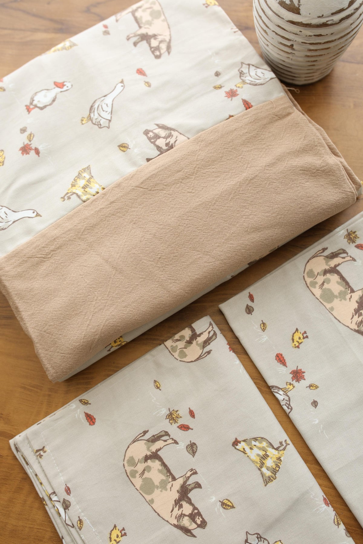 Bedsheets - King daily use border bedsheets