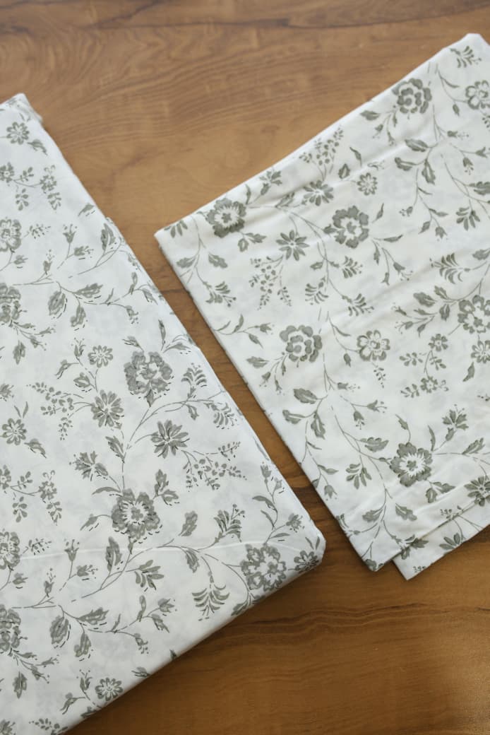 Bedsheets - Queen soft cotton floral bedsheets Vintana
