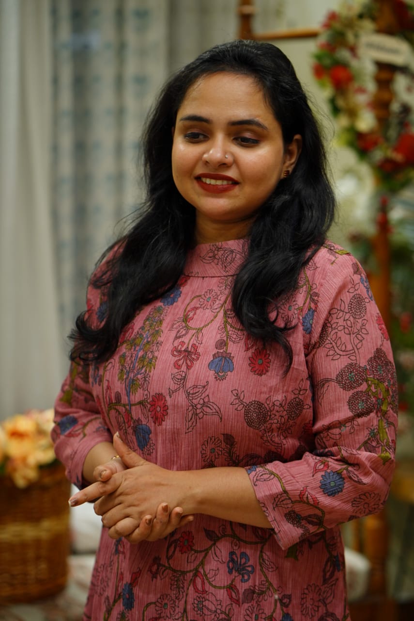 Sale : Elegent floral printed Kurti