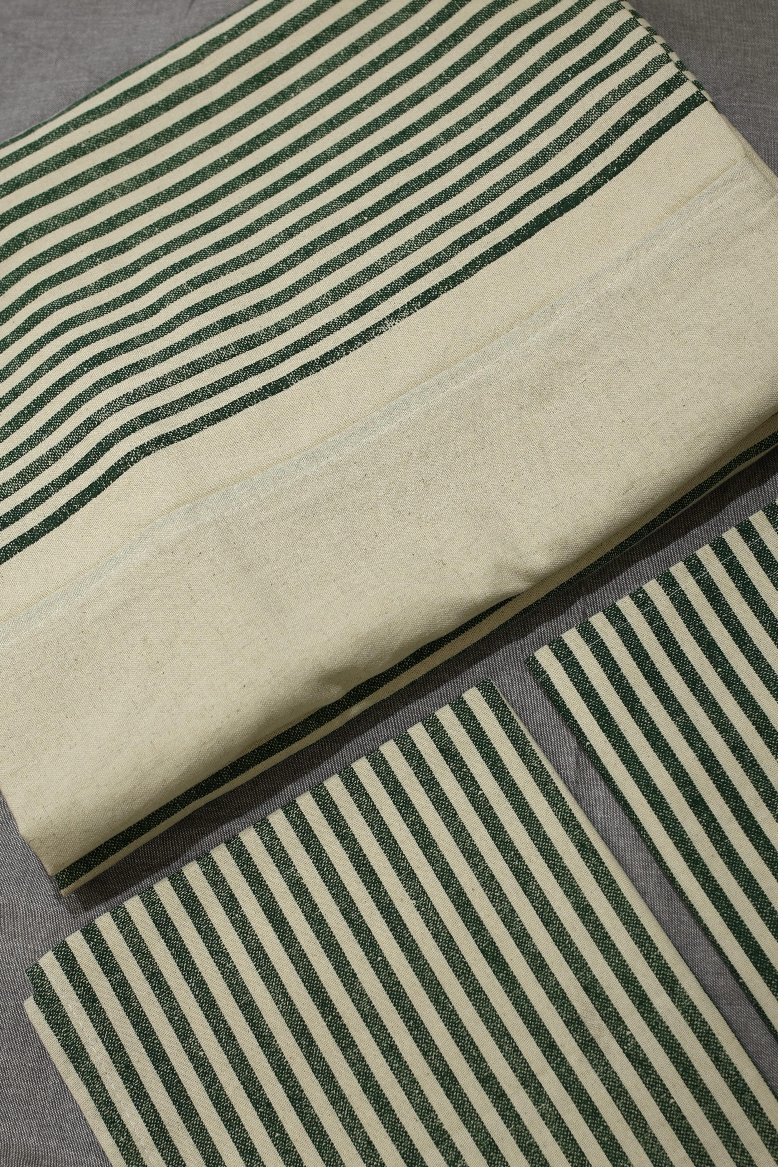 Bedsheets - Queen daily use border bedsheets
