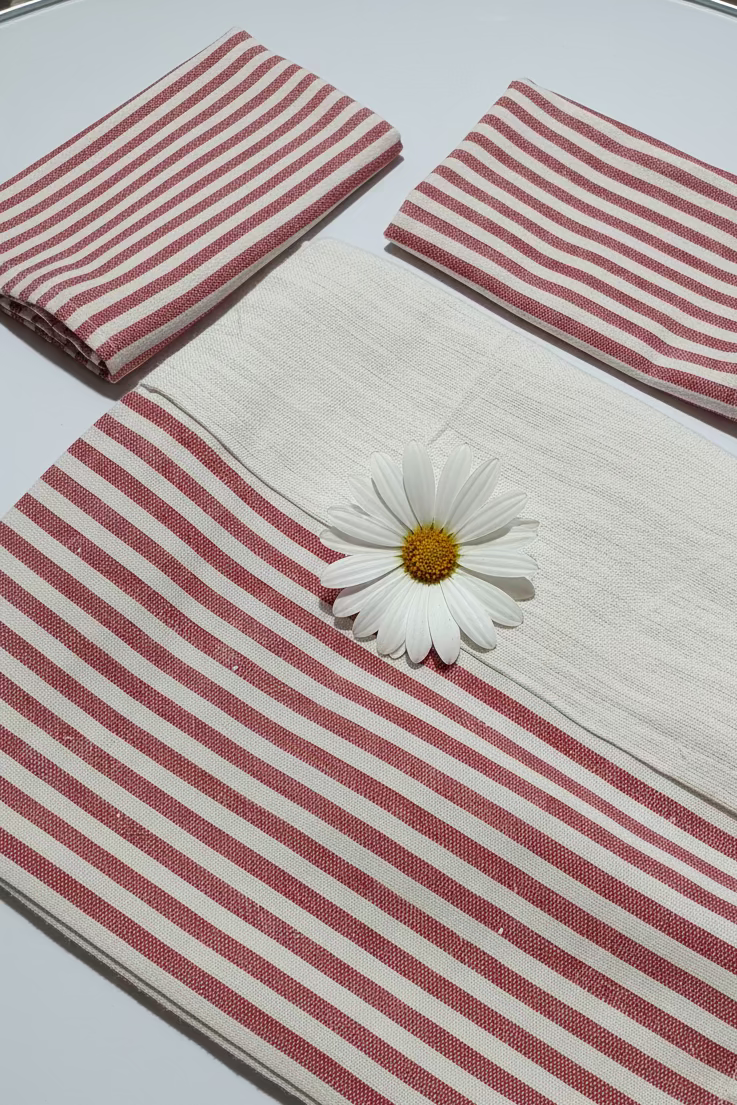 Bedsheets-Queen daily use border bedsheets