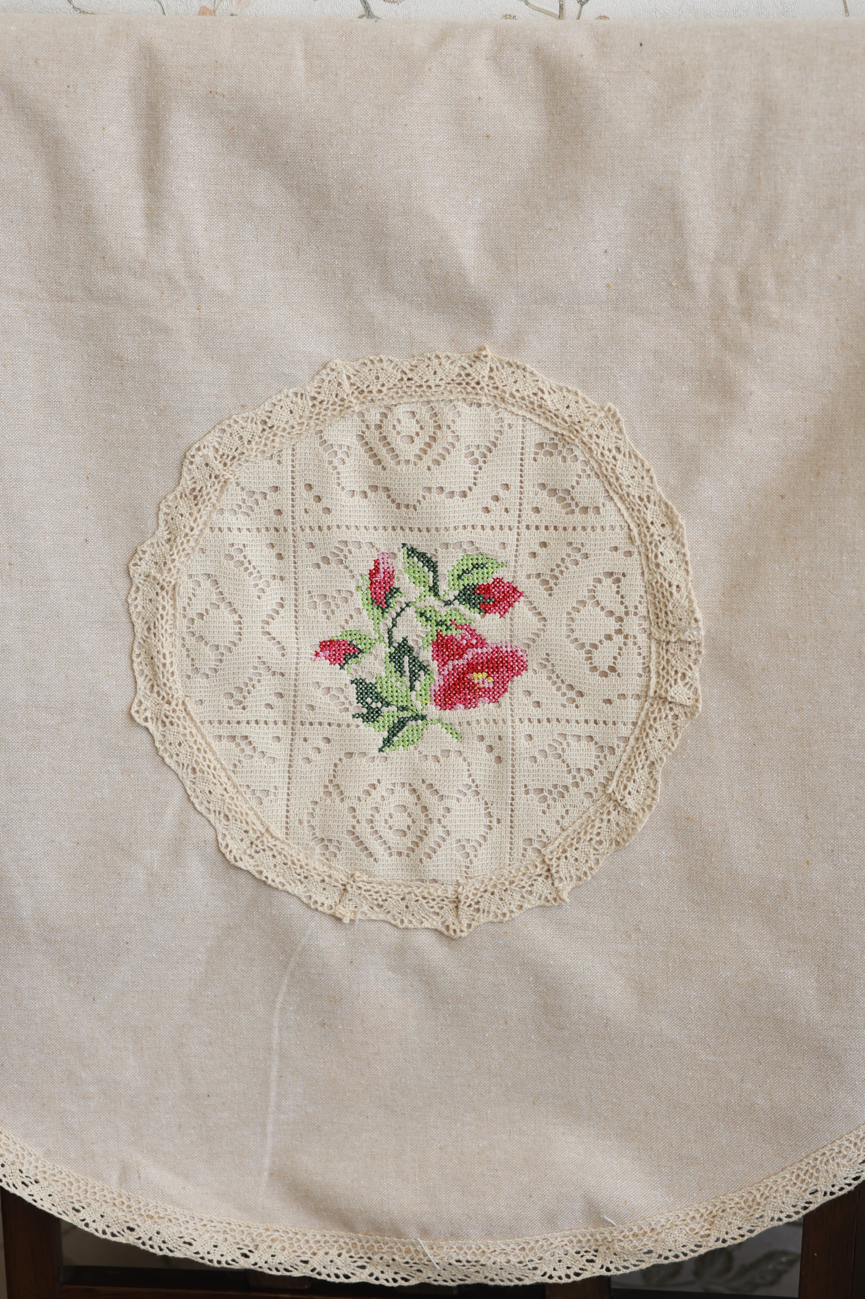 Chair / sofa back - cross stitch embroidery 3+1+1