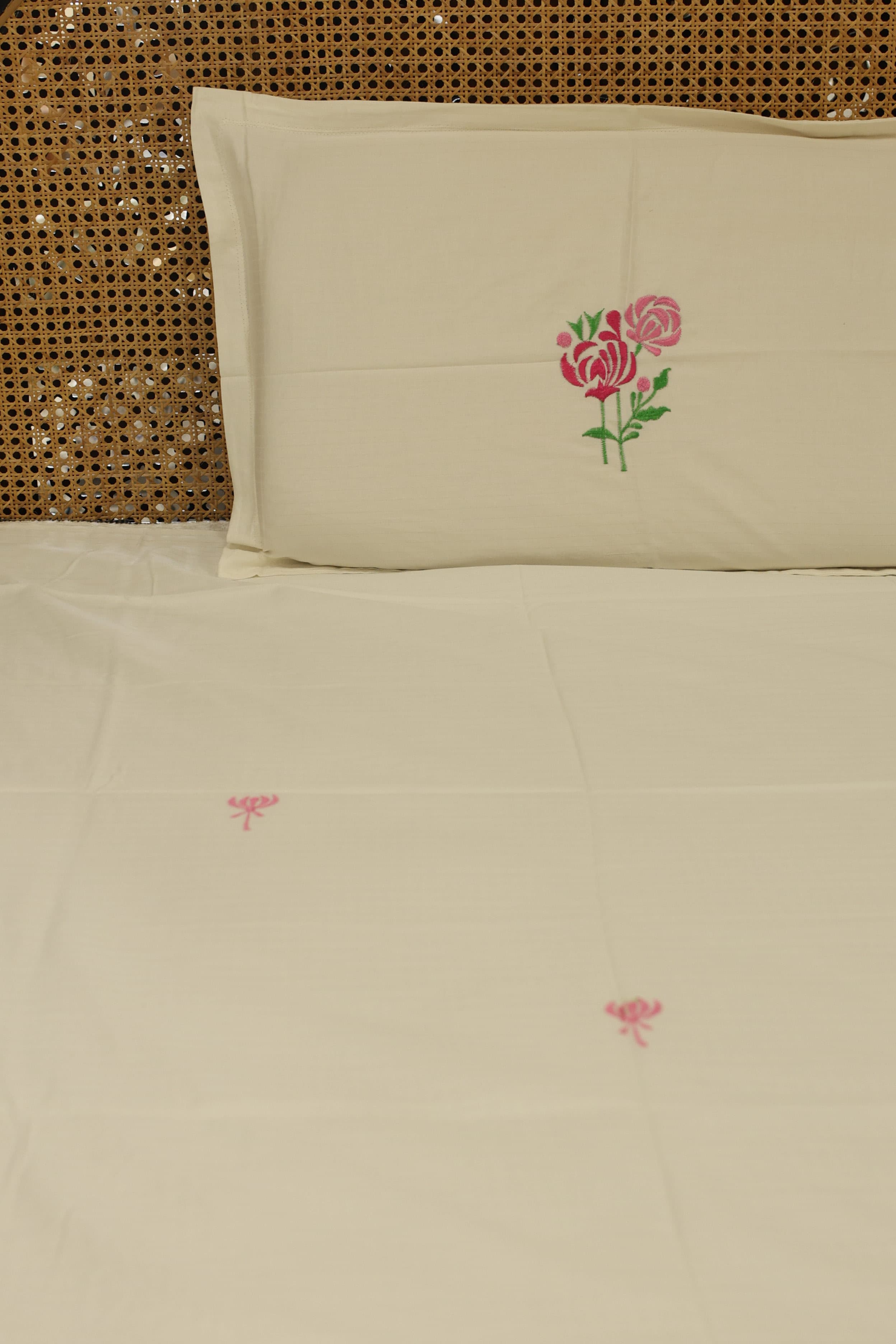 Bedsheets - single premium machine embroidery White bedsheets