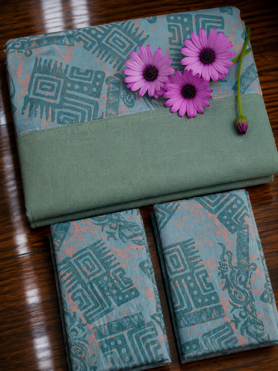 Bedsheets - King daily use border bedsheets