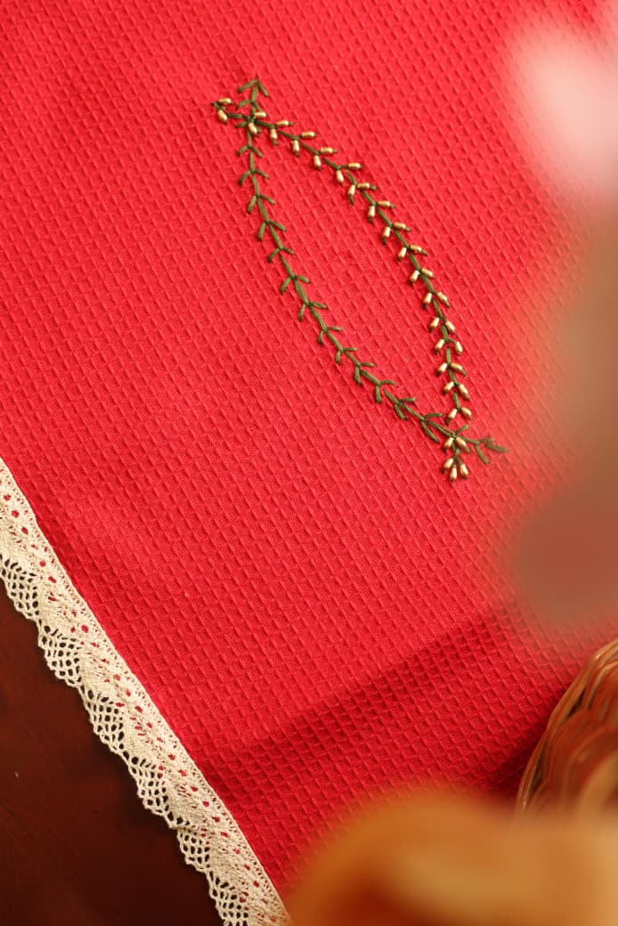 Table runner 8 seater :Xmas edition