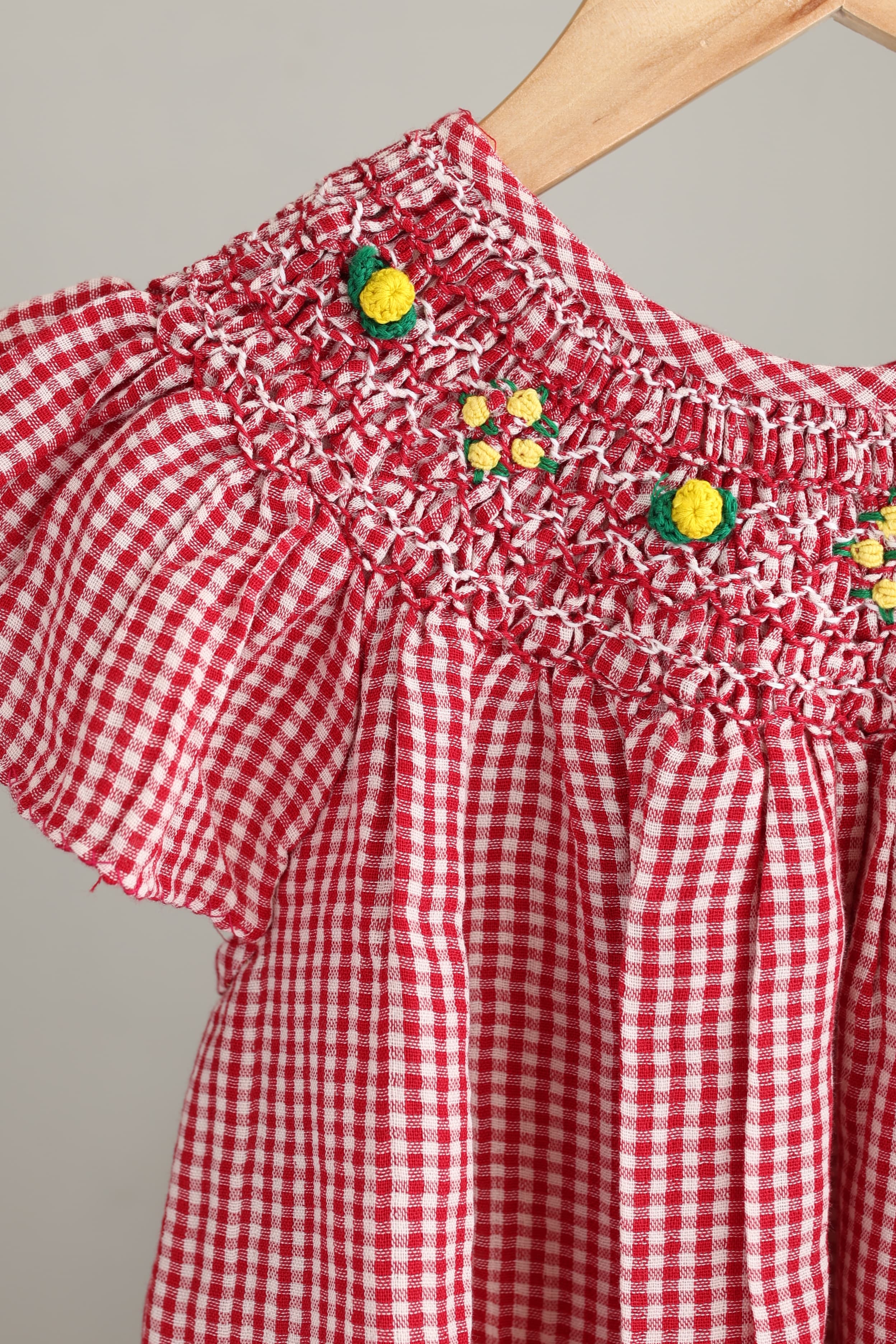 Kids smocked dress 4-5 years - Xmas edition