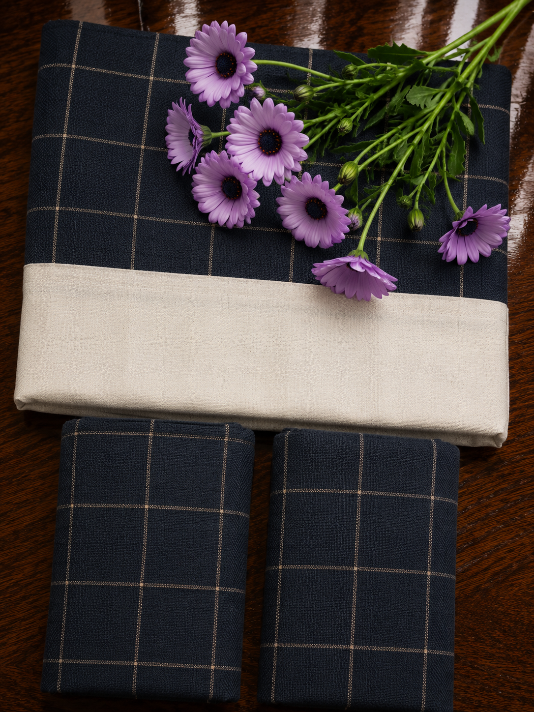 Bedsheets - King daily use border bedsheets