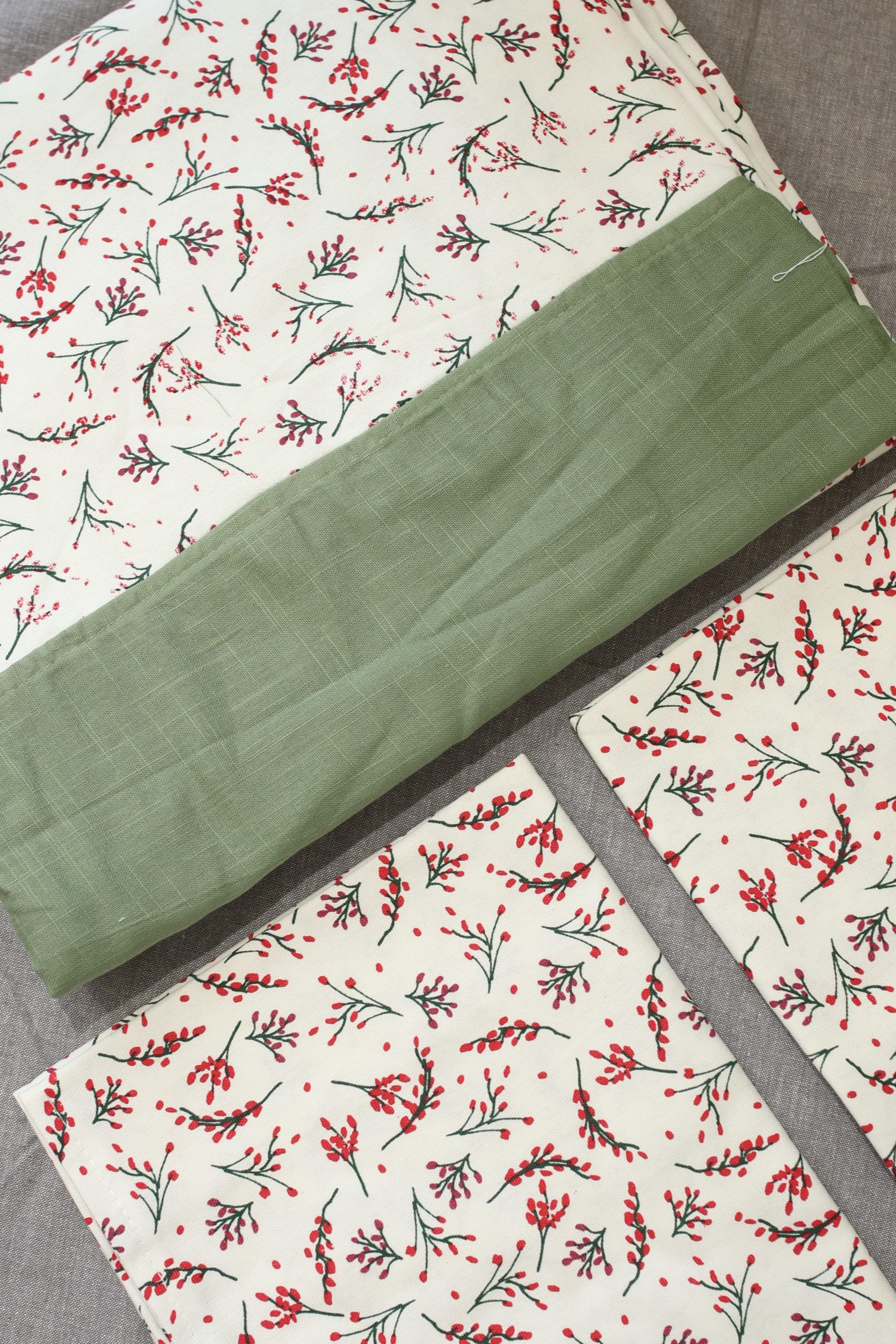 Bedsheets - Queen daily use border bedsheets