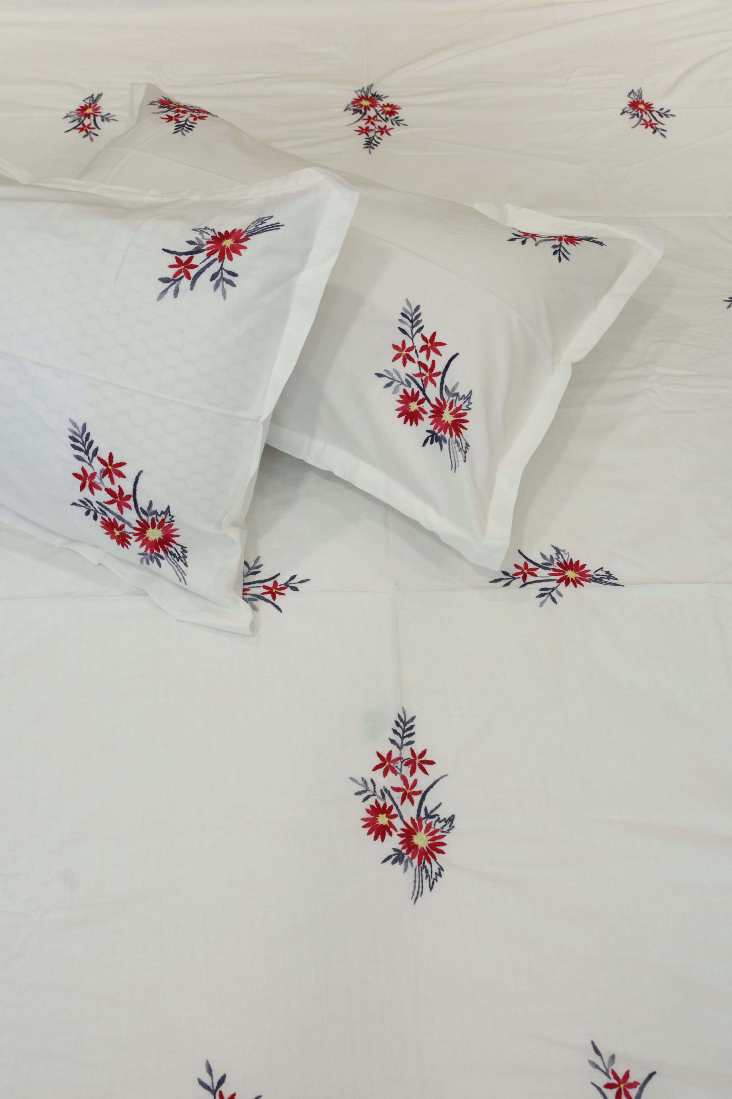 Premium Hand Embroidery Cotton King Size Bedsheet Set with 2 Pillow Covers HEK