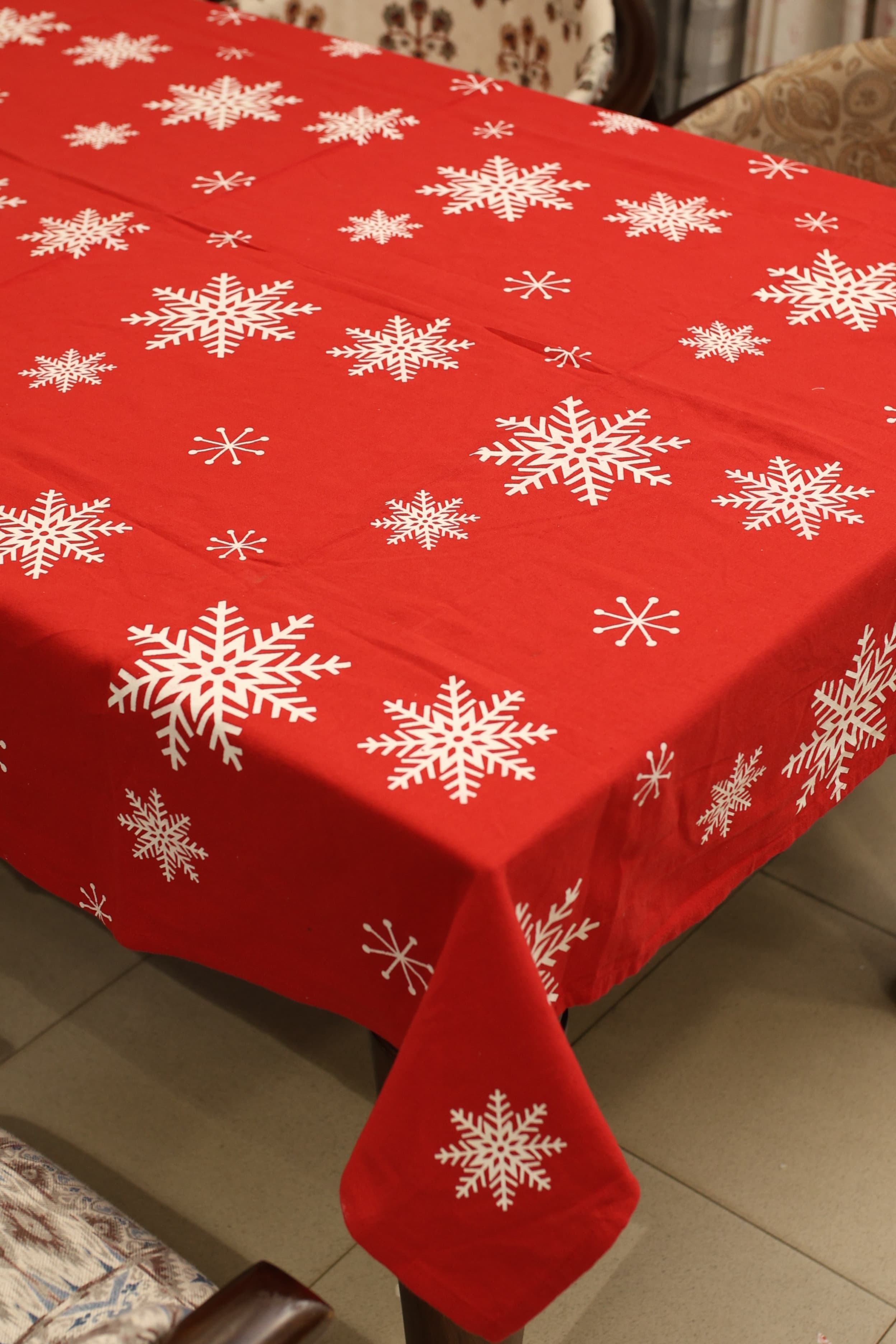Table cloths - 6 seater Xmas edition
