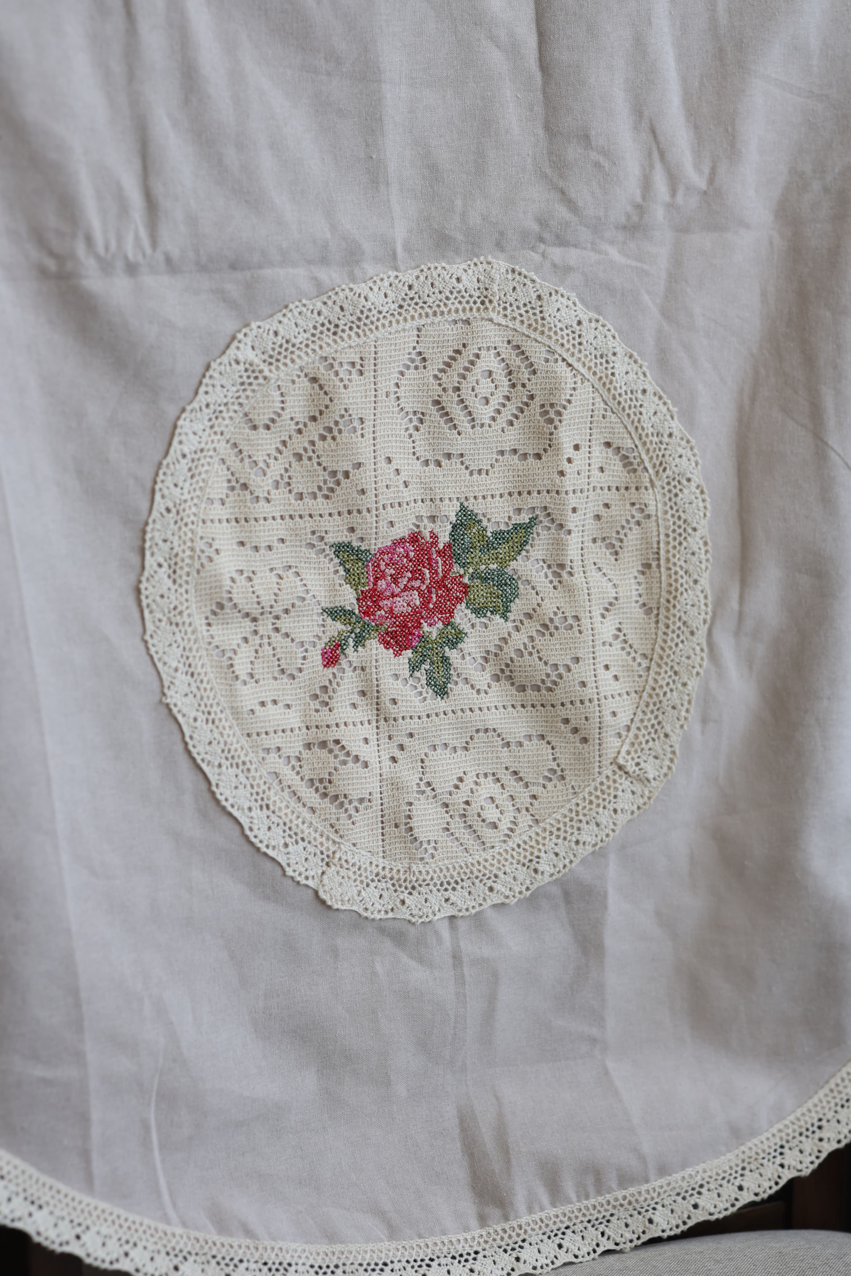 Chair / sofa back - cross stitch embroidery 3+1+1