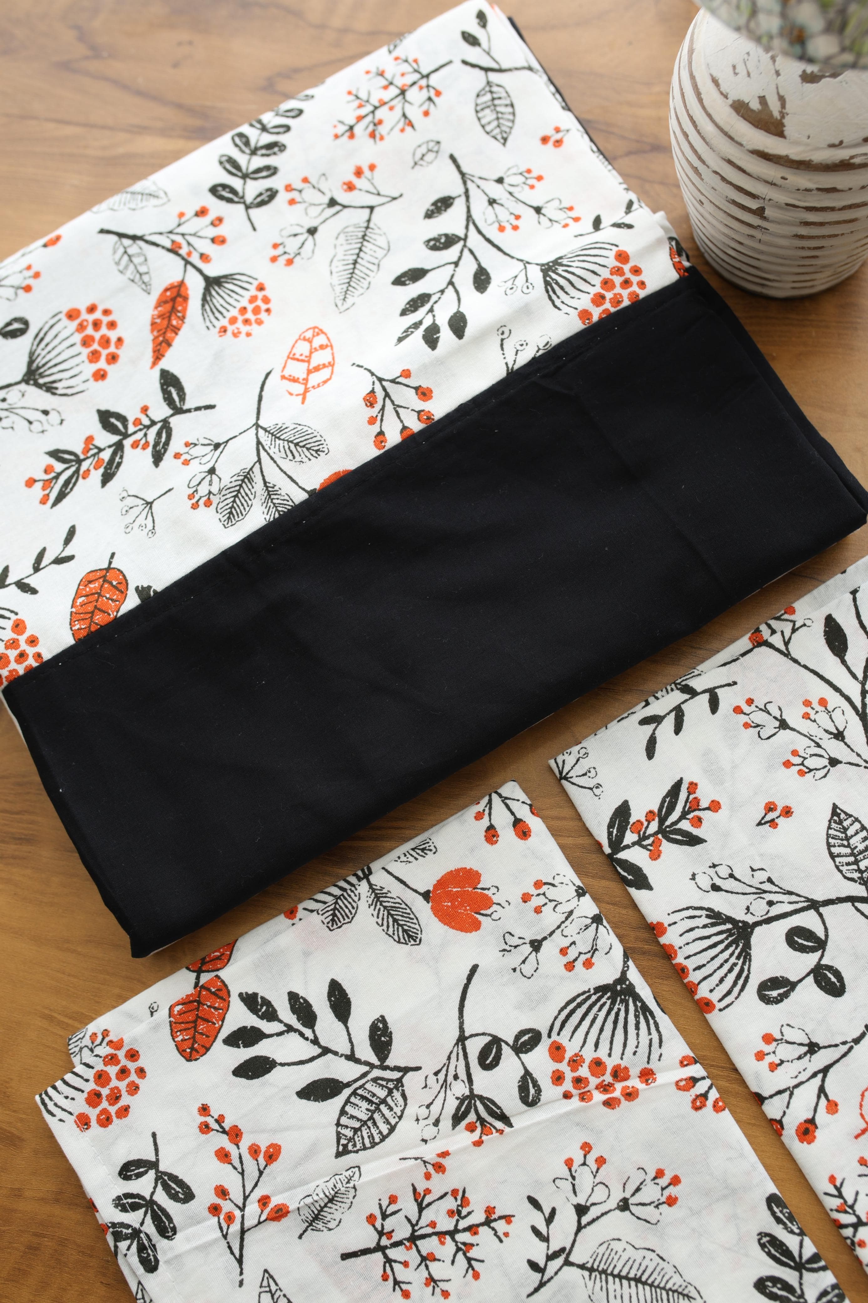 Bedsheets - King daily use border bedsheets