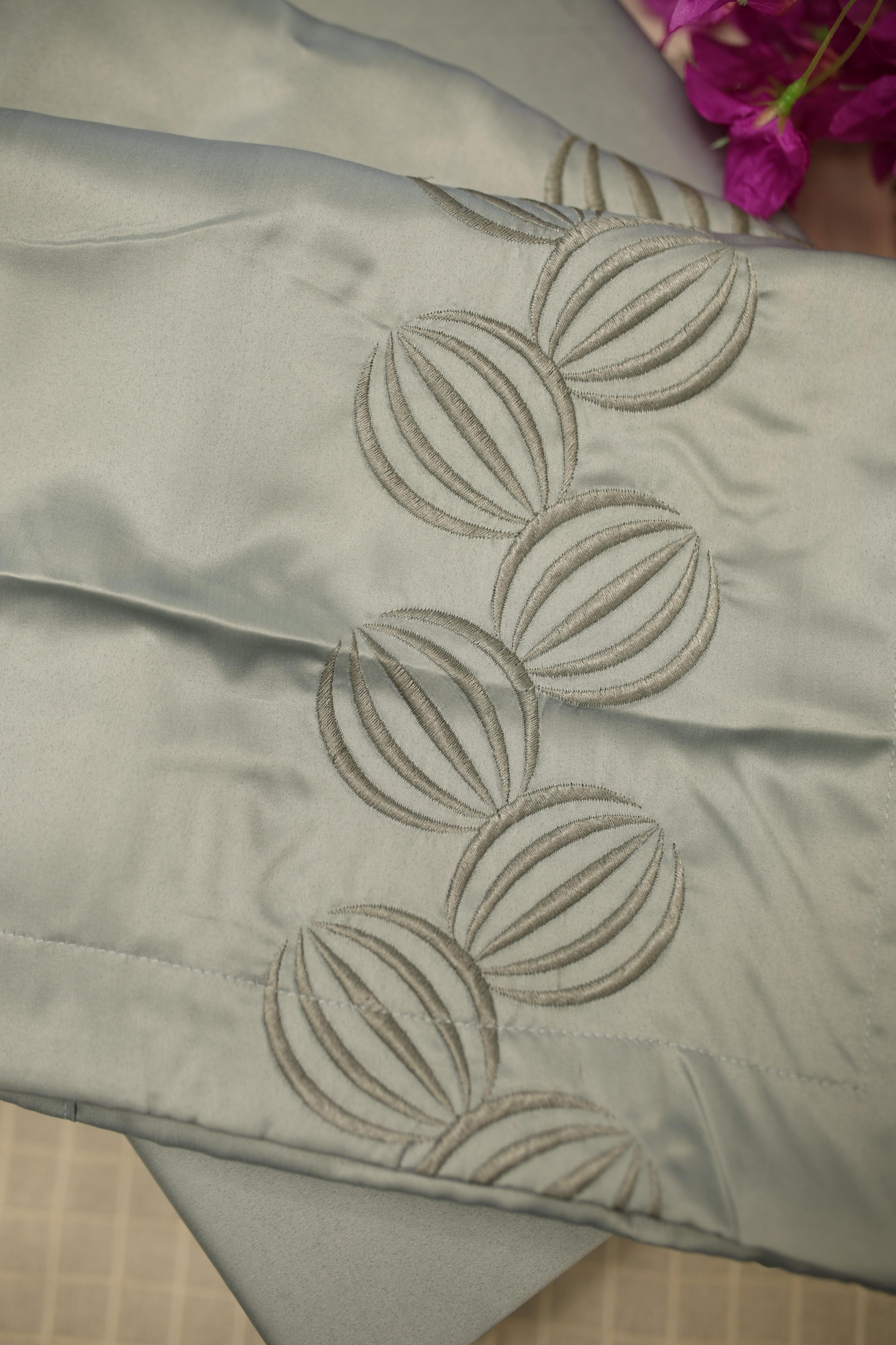 Bedsheets - Essential Queen size bedsheet