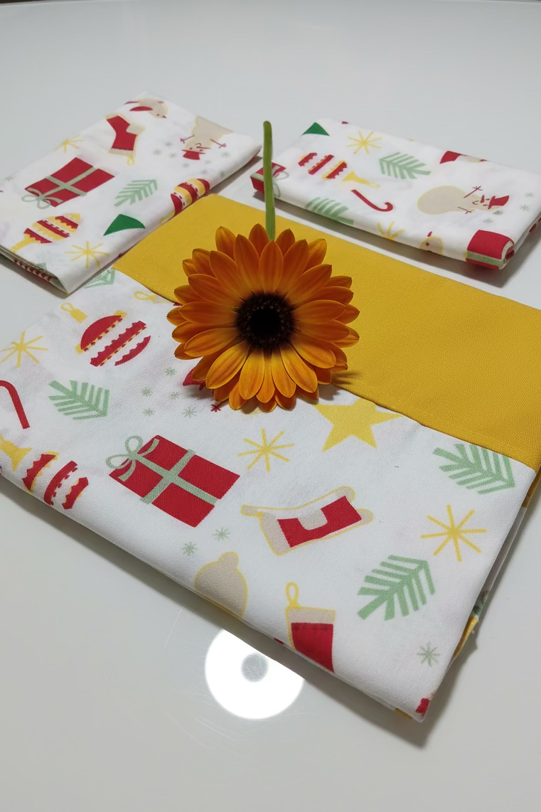 Bedsheets-Queen daily use border bedsheets
