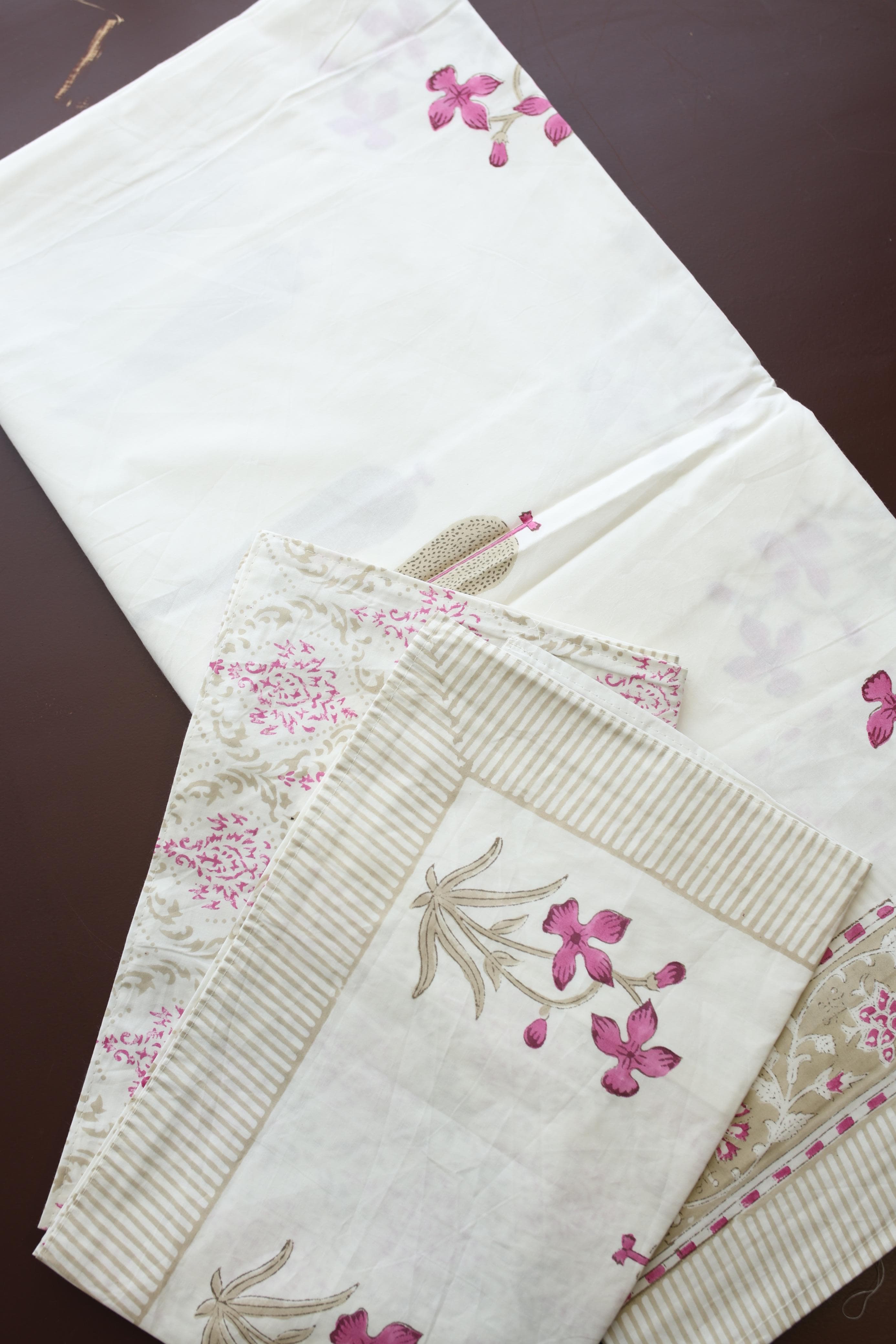 Bedsheets - King percale cotton handblock soft lily  bedsheets