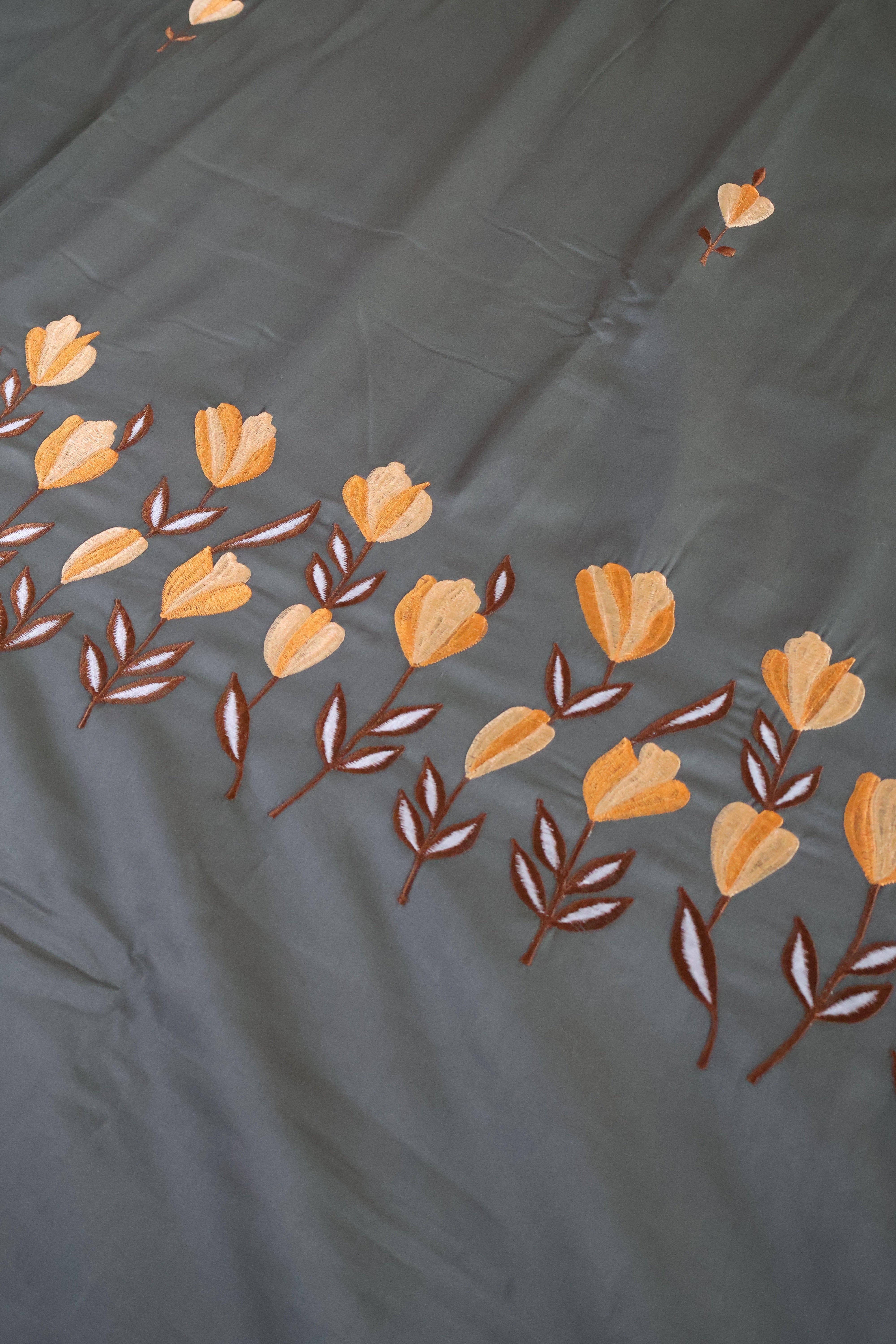 King Size Premium Machine Embroidery Bedsheet Set with 2 Pillow Covers (108x108)