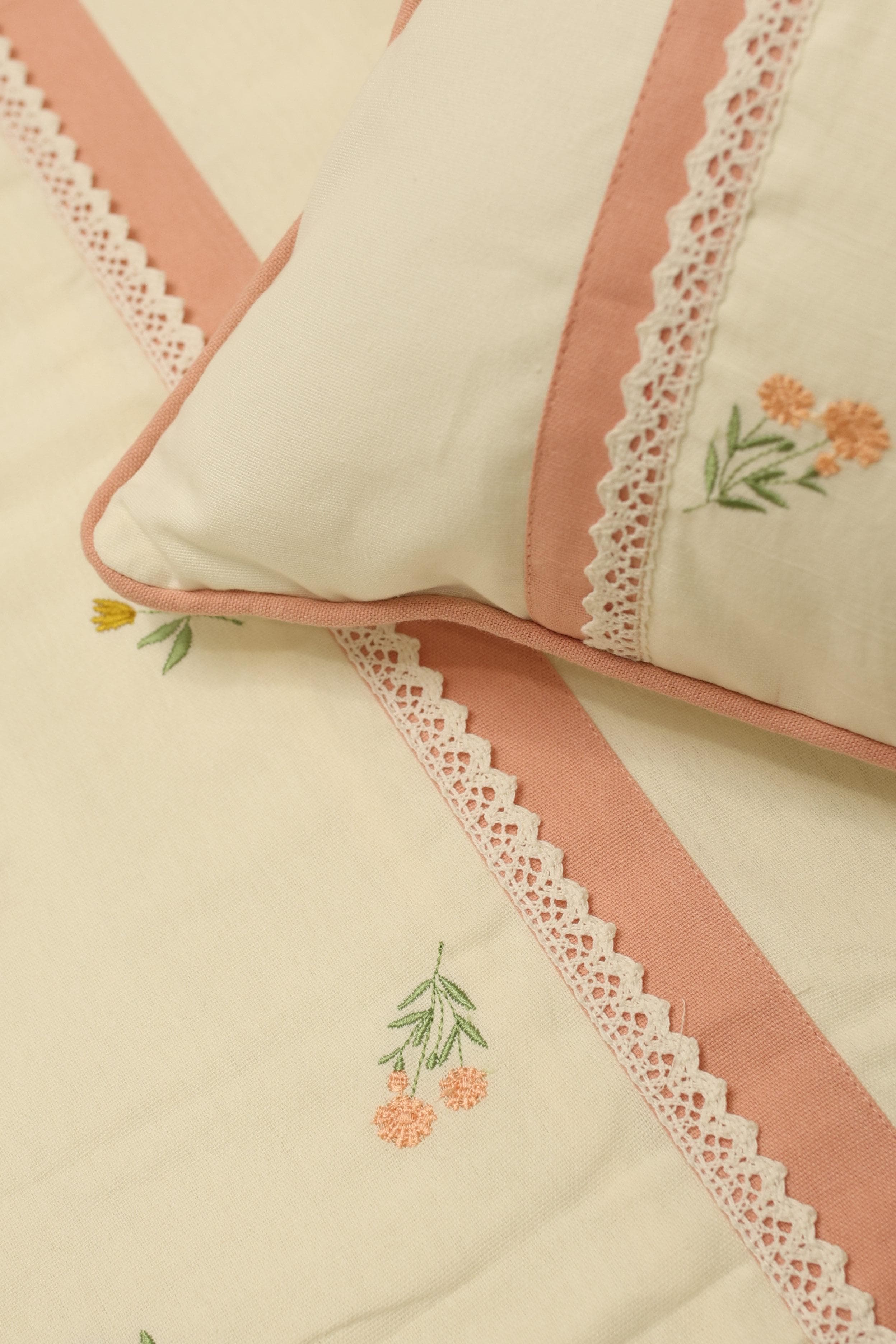 Bedsheets - King premium Machine Embroidery Bedsheet multi