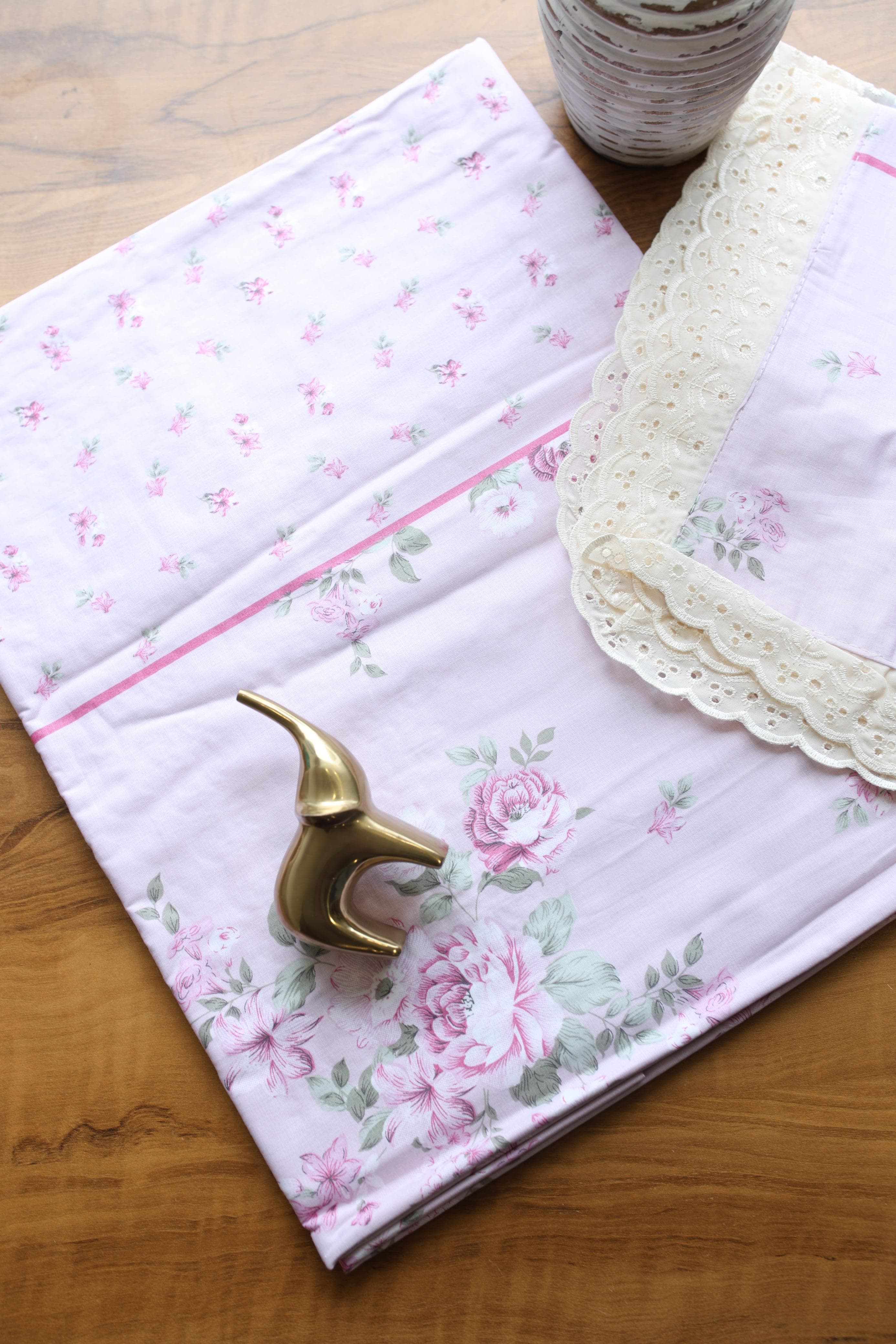 Bedsheets - Queen soft cotton lace bedsheets flora & lace