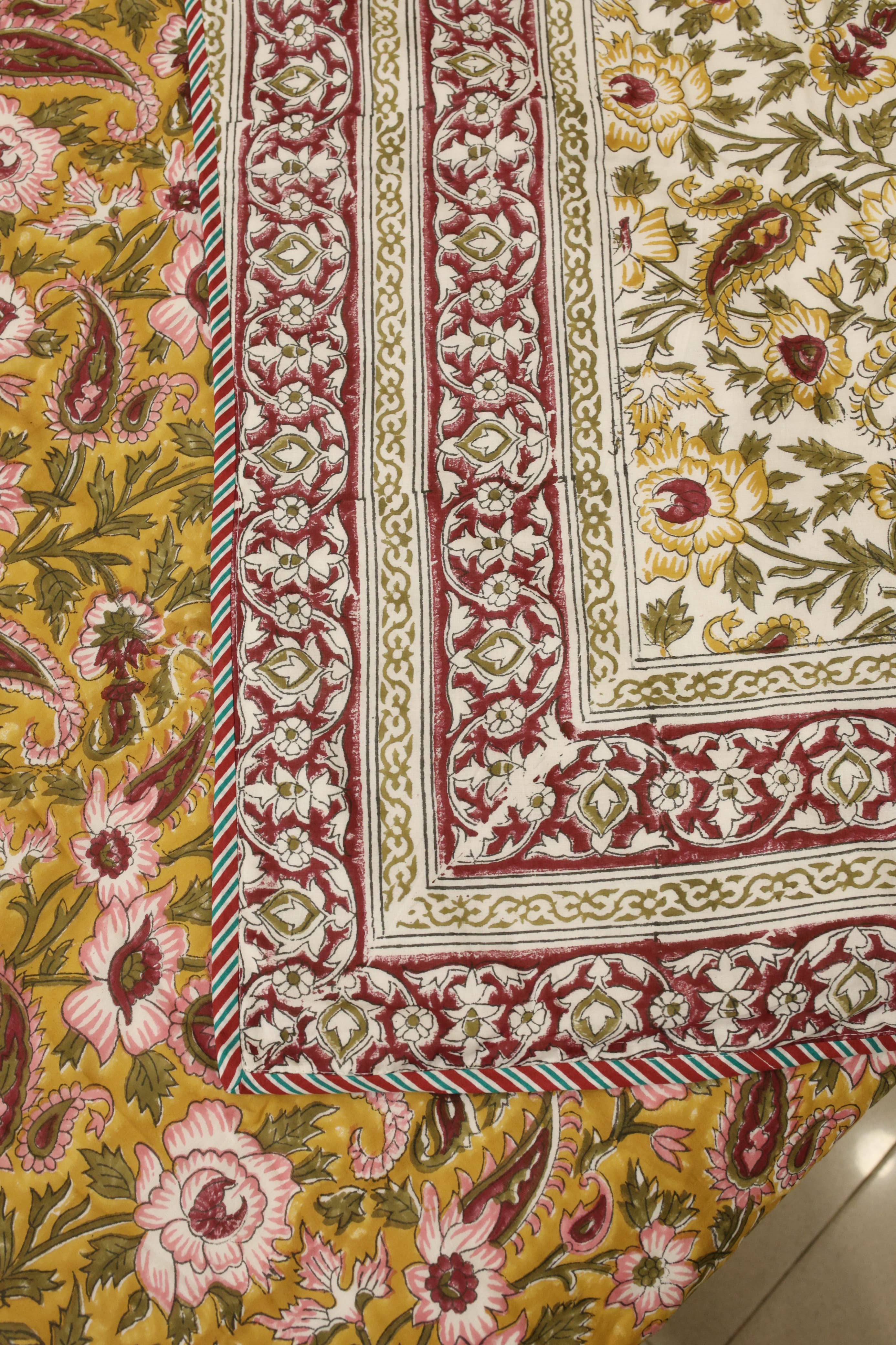 Double dohar / Blanket - Mughal handblock print