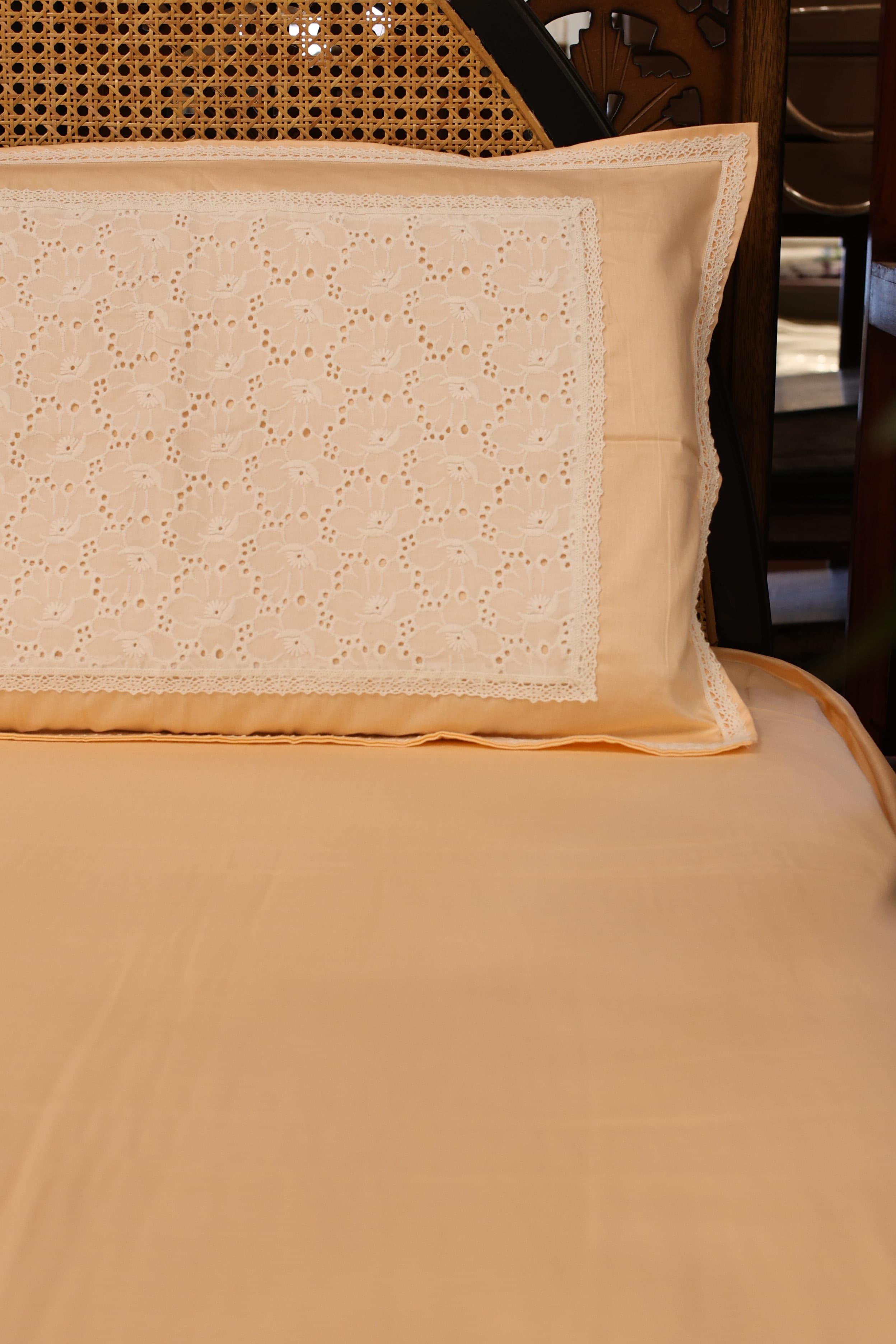 Bedsheets - Premium designer king bedsheets dd lace