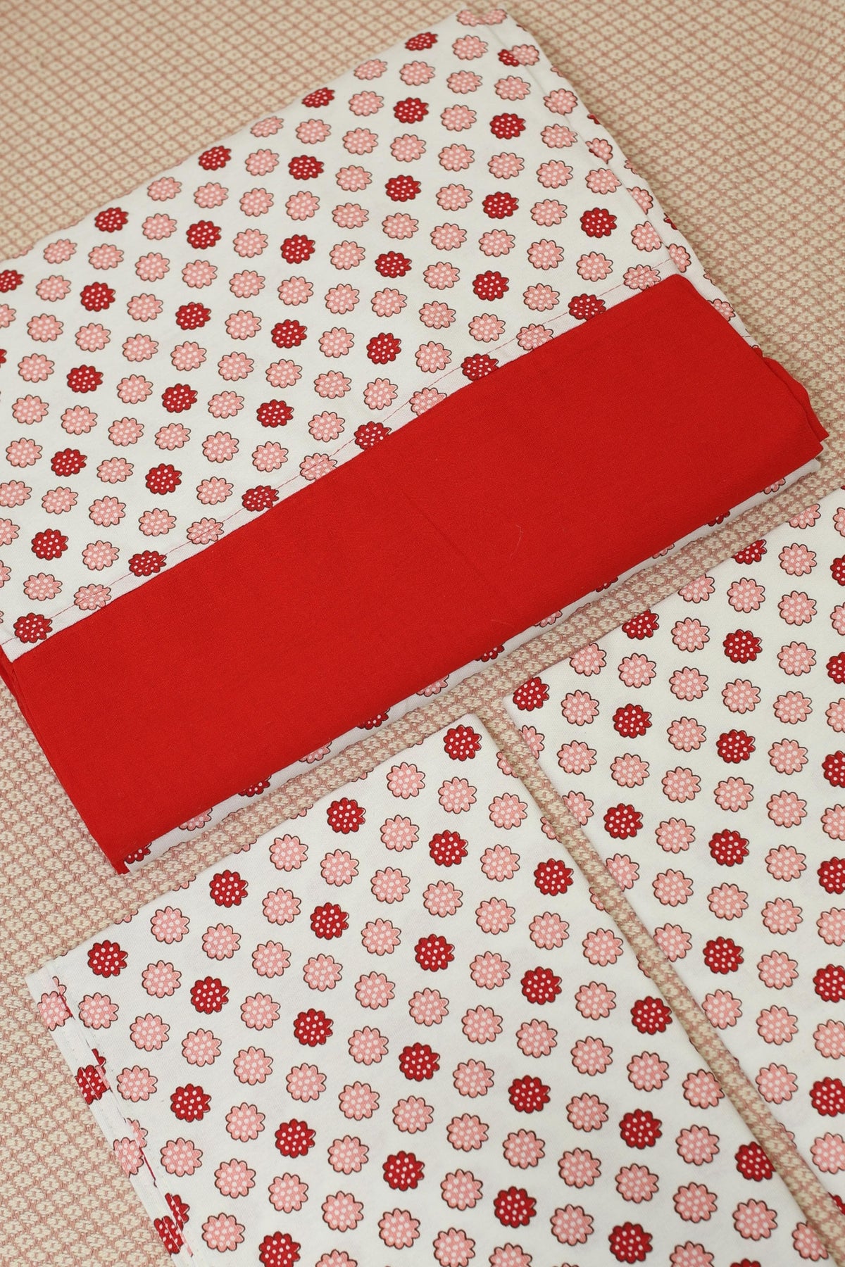 Bedsheets - King daily use border bedsheets