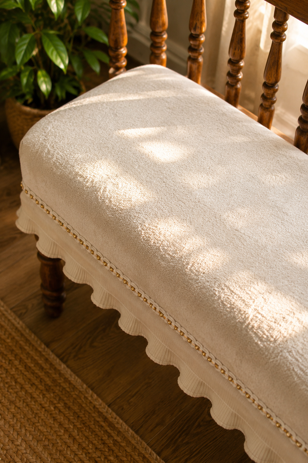 Sofa protector ( meter per) description 𝗔𝗻𝘁𝗶 𝗦𝗸𝗶𝗱 _Ivory