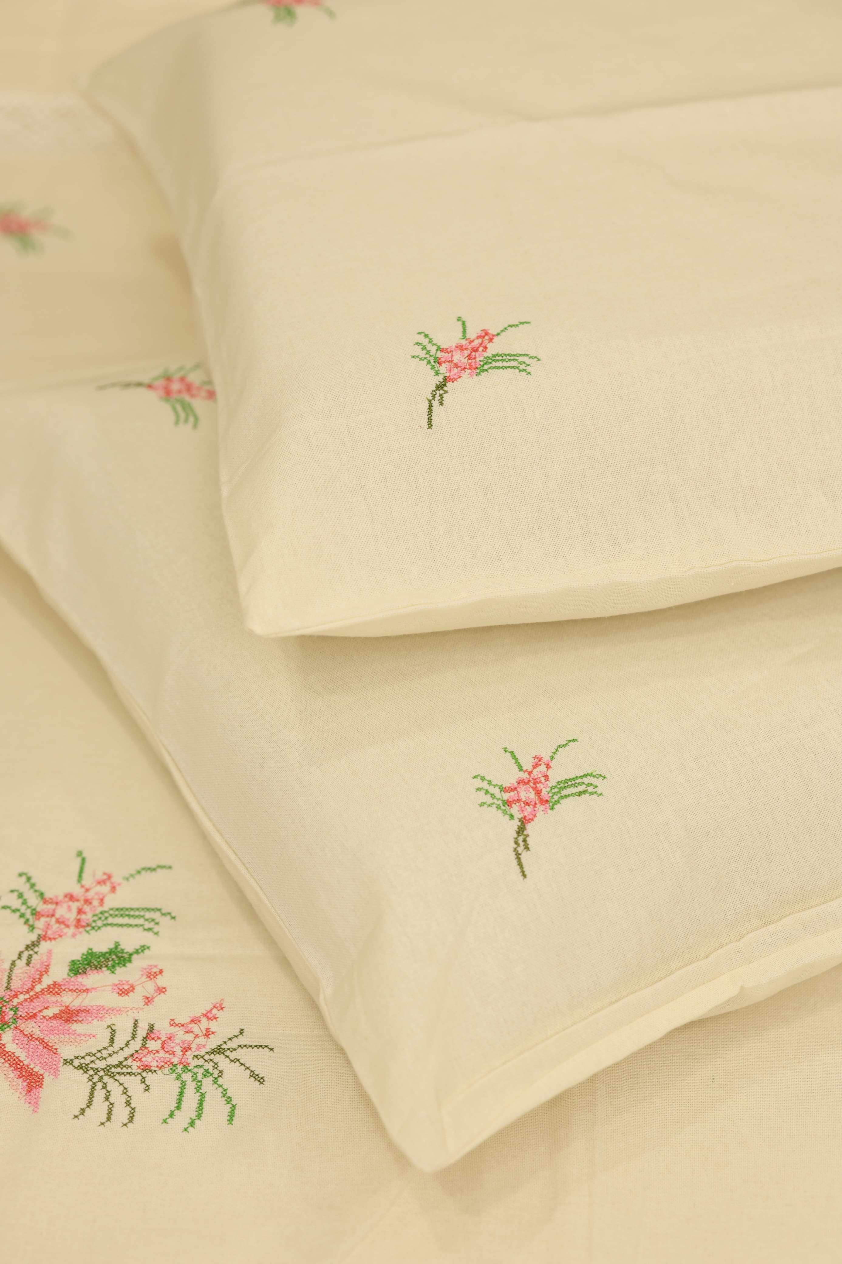 Premium Cross stitch Embroidery Cotton King Size Bedspread Set