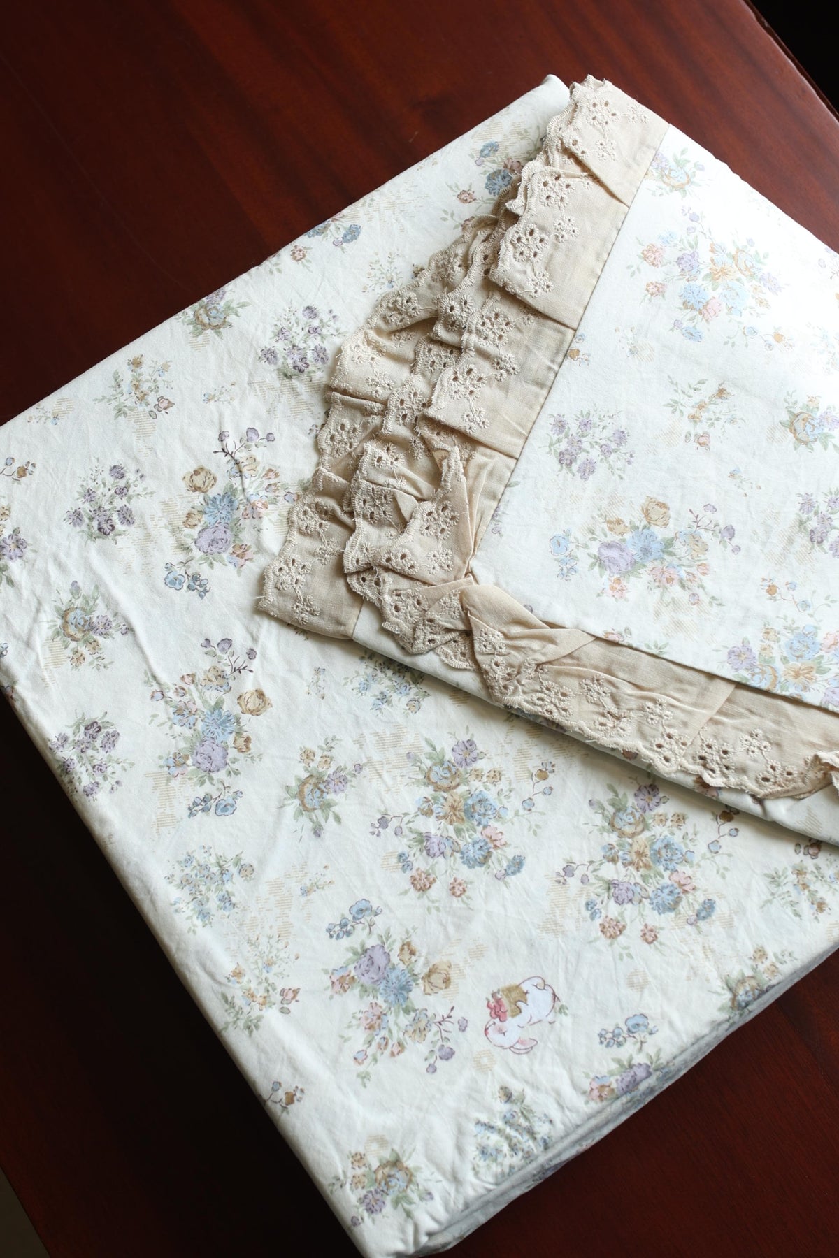 Bedsheets - Premium King soft cotton lace bedsheets majestic