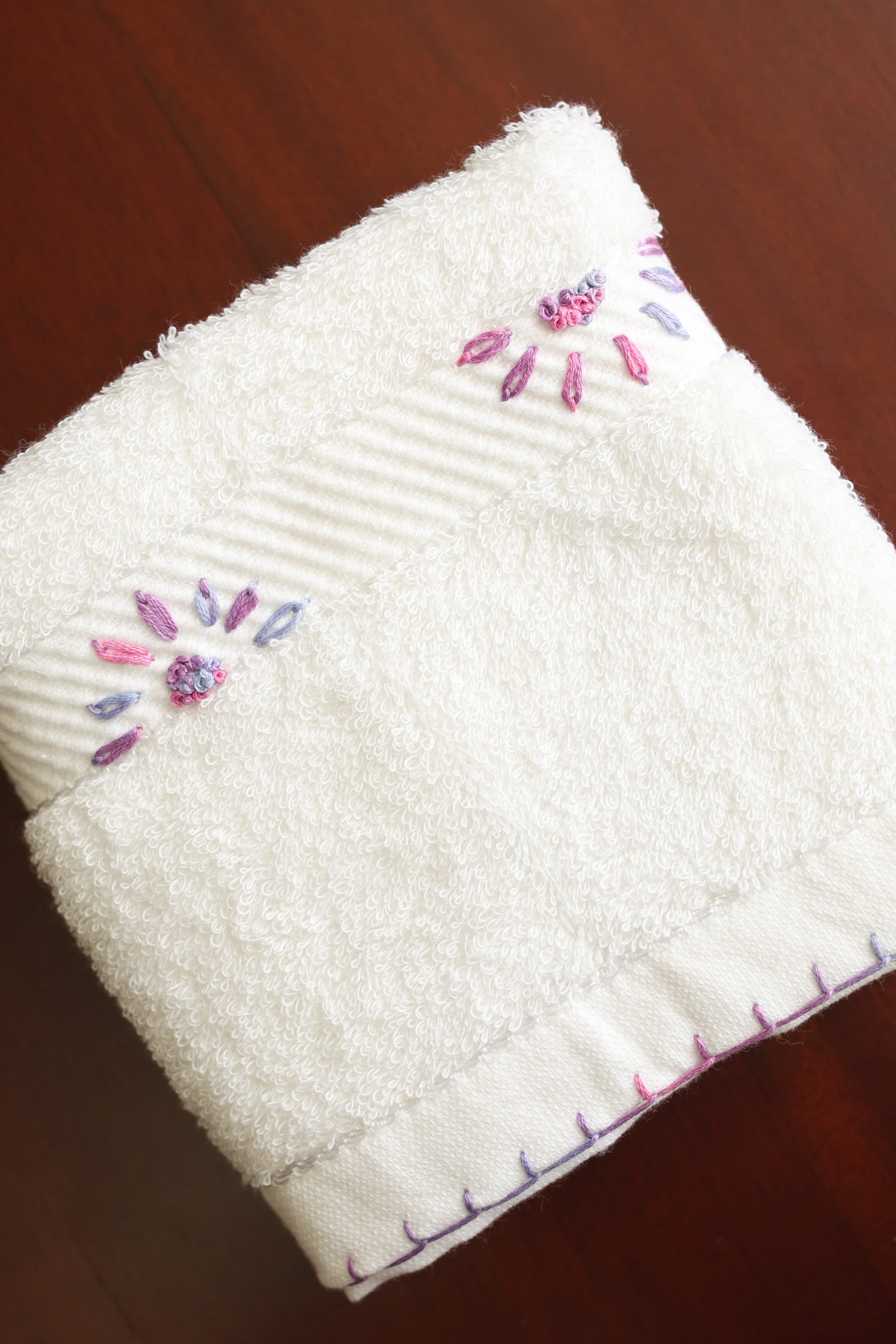 Towels:Embroidered Turkey towels