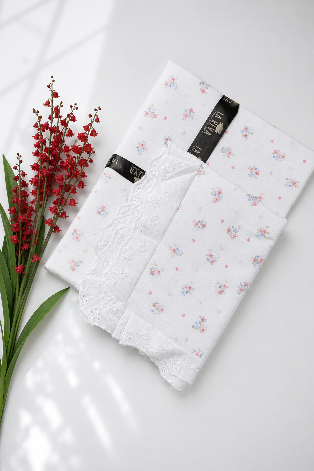 Bedsheets - King soft cotton lace bedsheets majestic