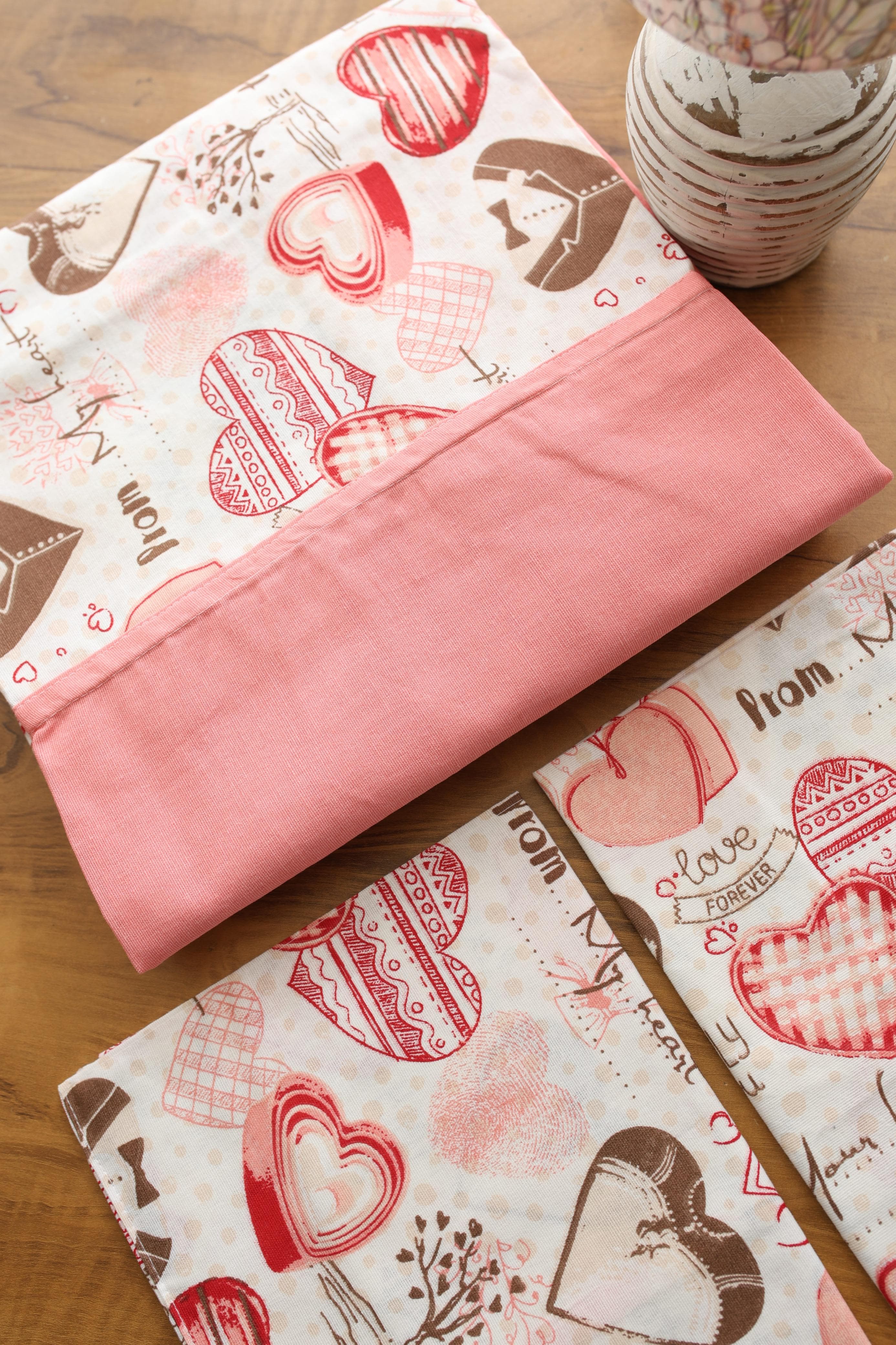 Bedsheets - King daily use border bedsheets