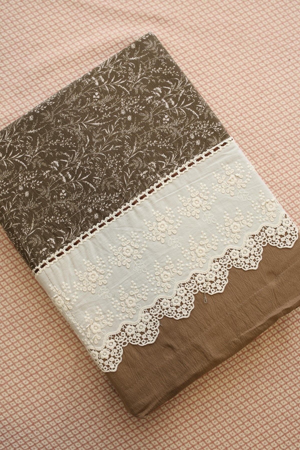 Bedsheets - Premium King soft cotton lace bedsheets majestic