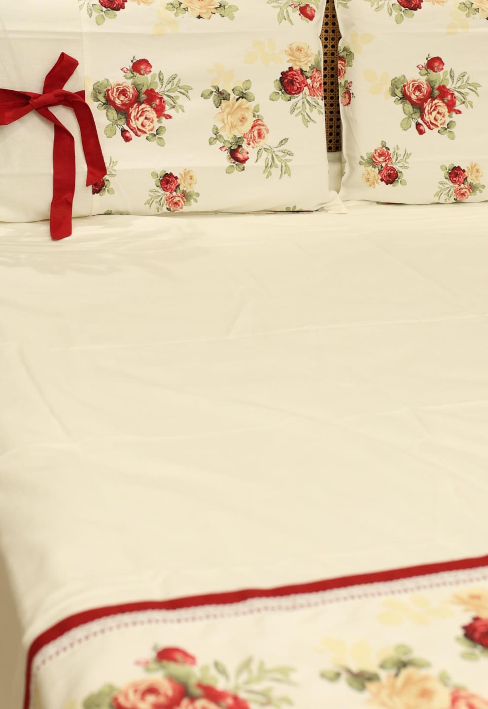 Bedsheets - Queen Premium check floral embroidery  bedsheet Xmas theme edition