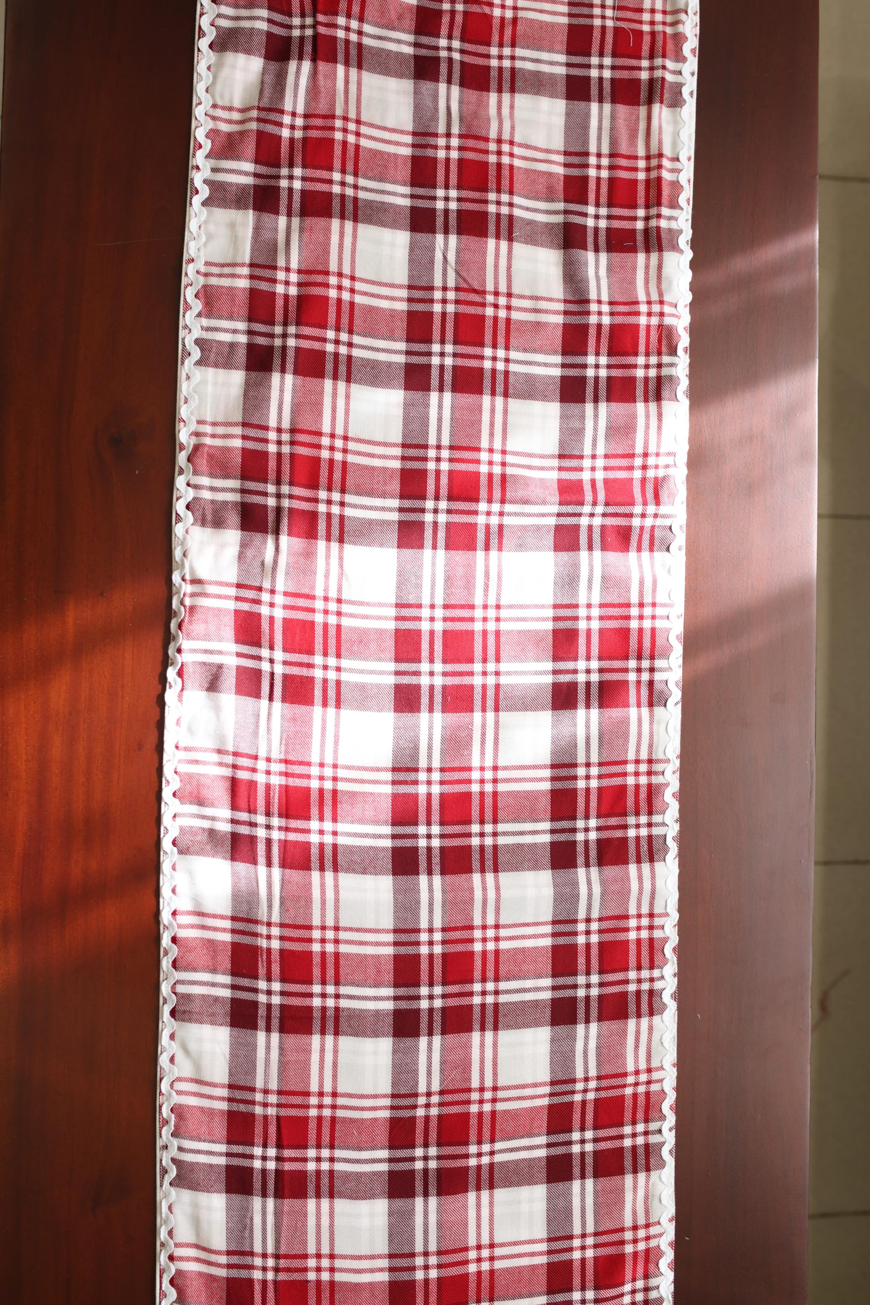 Table runner 8 seater :Xmas edition