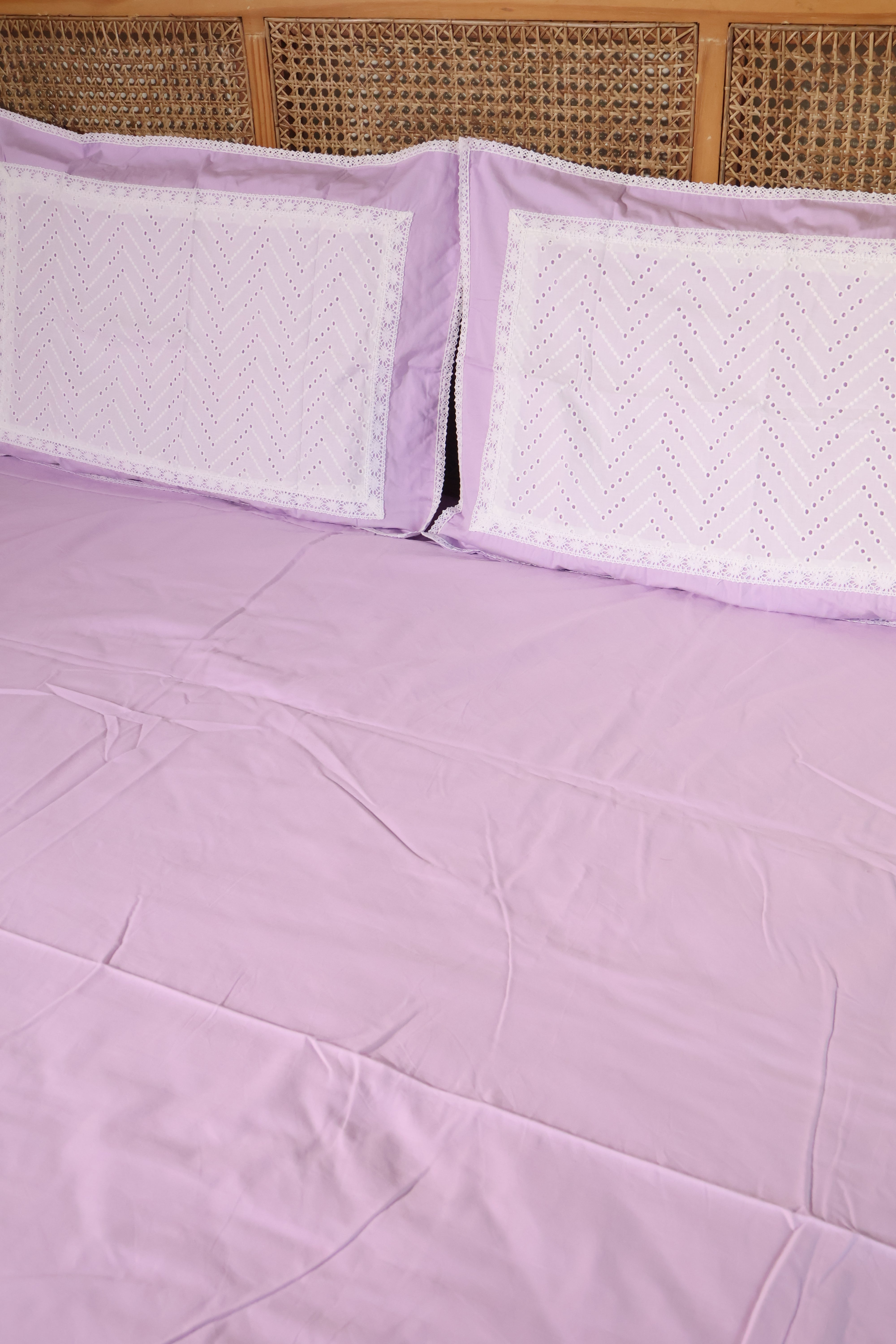 Bedsheets - Premium designer king bedsheets dd lace