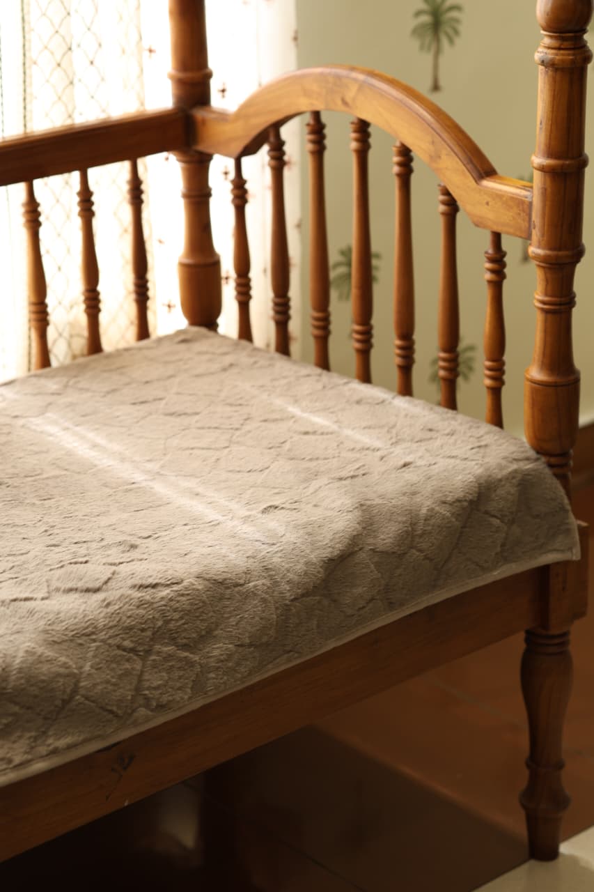 Sofa protector ( meter per)