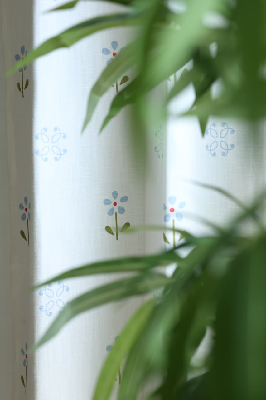 Curtains - Daisy Bloom Printed Opaque Curtain