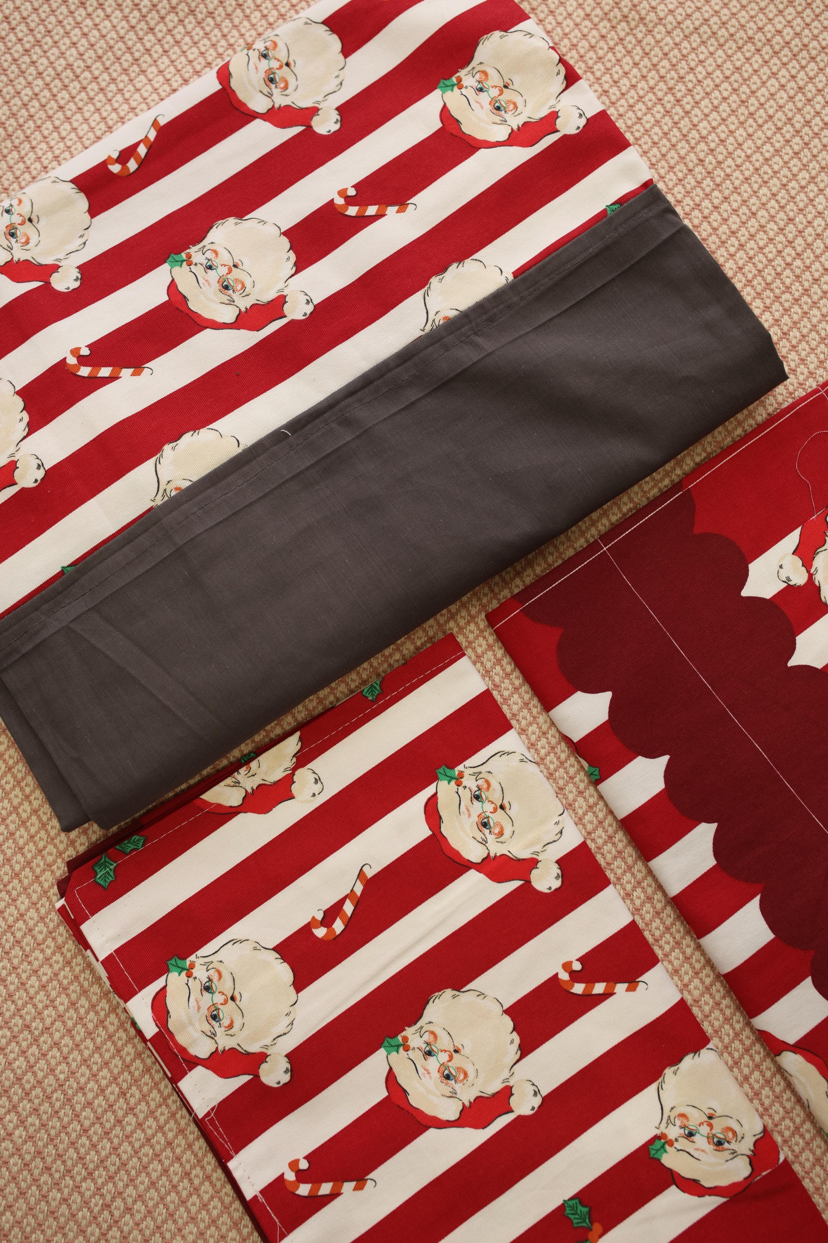 Bedsheets - Queen daily use border bedsheets