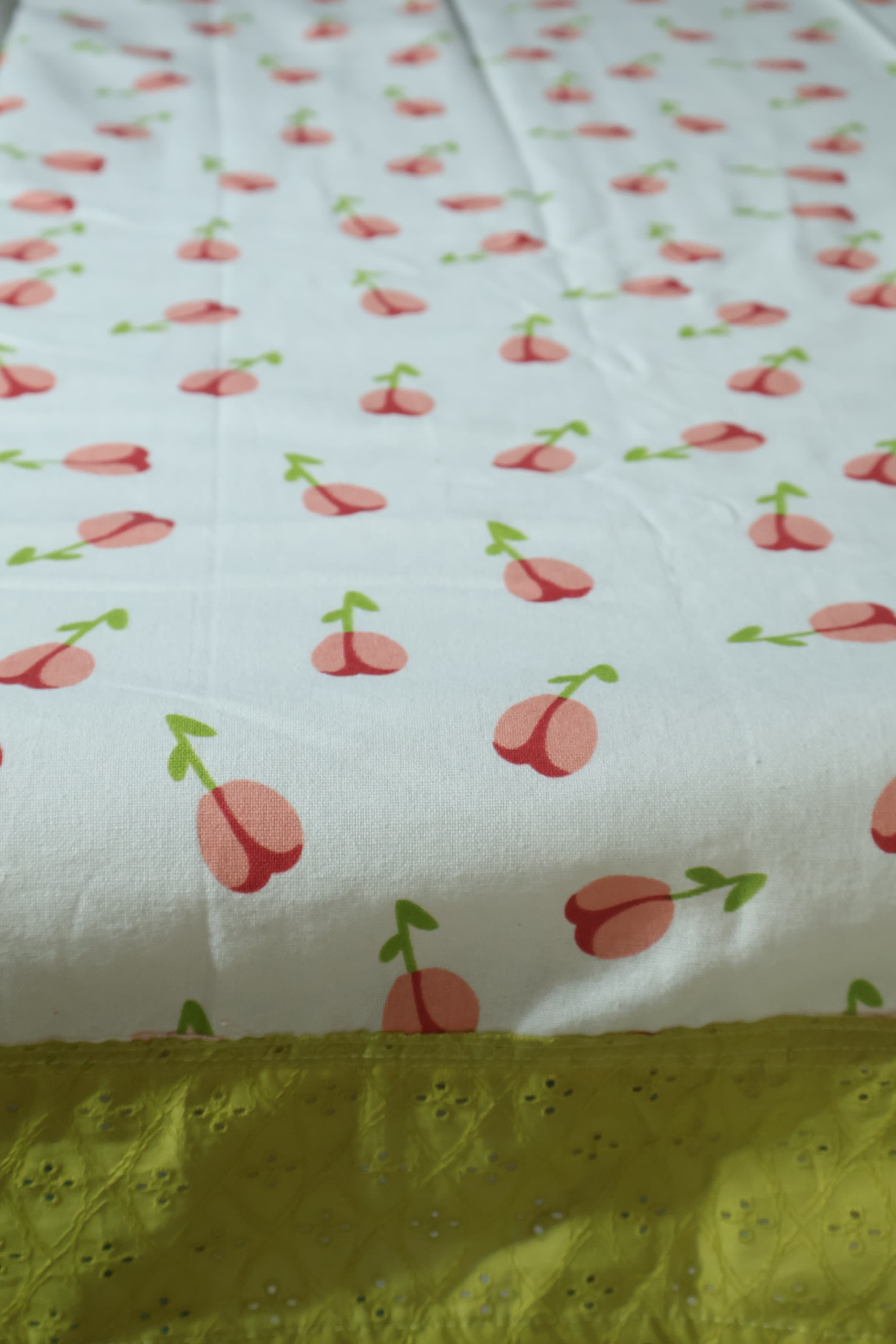 Table cloth - 6 seater(152cm * 228cm)