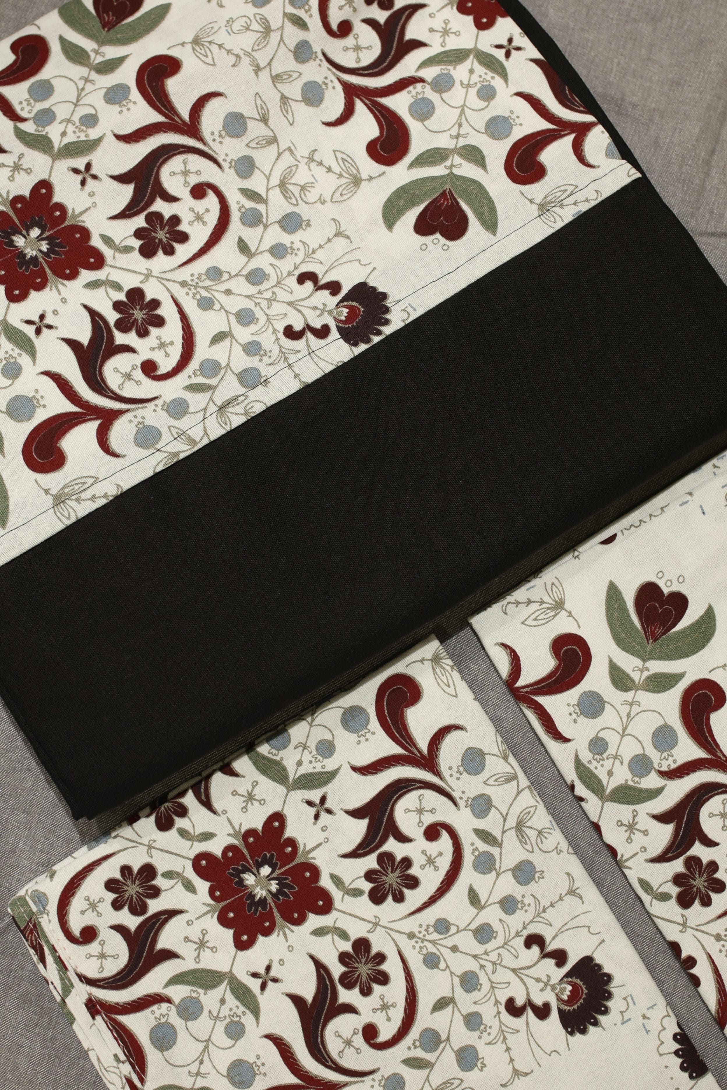 Bedsheets - King Daily use border bedsheets