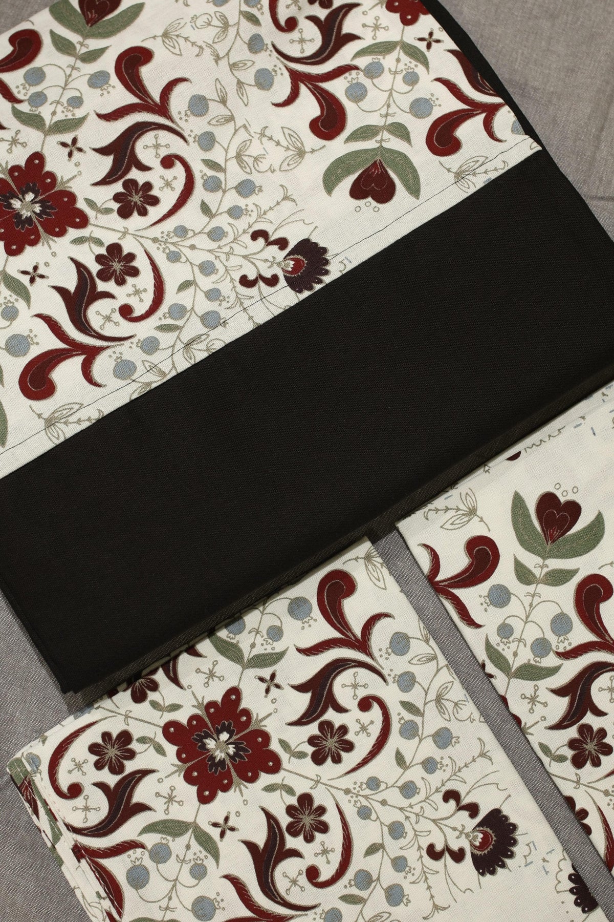 Bedsheets - King Daily use border bedsheets